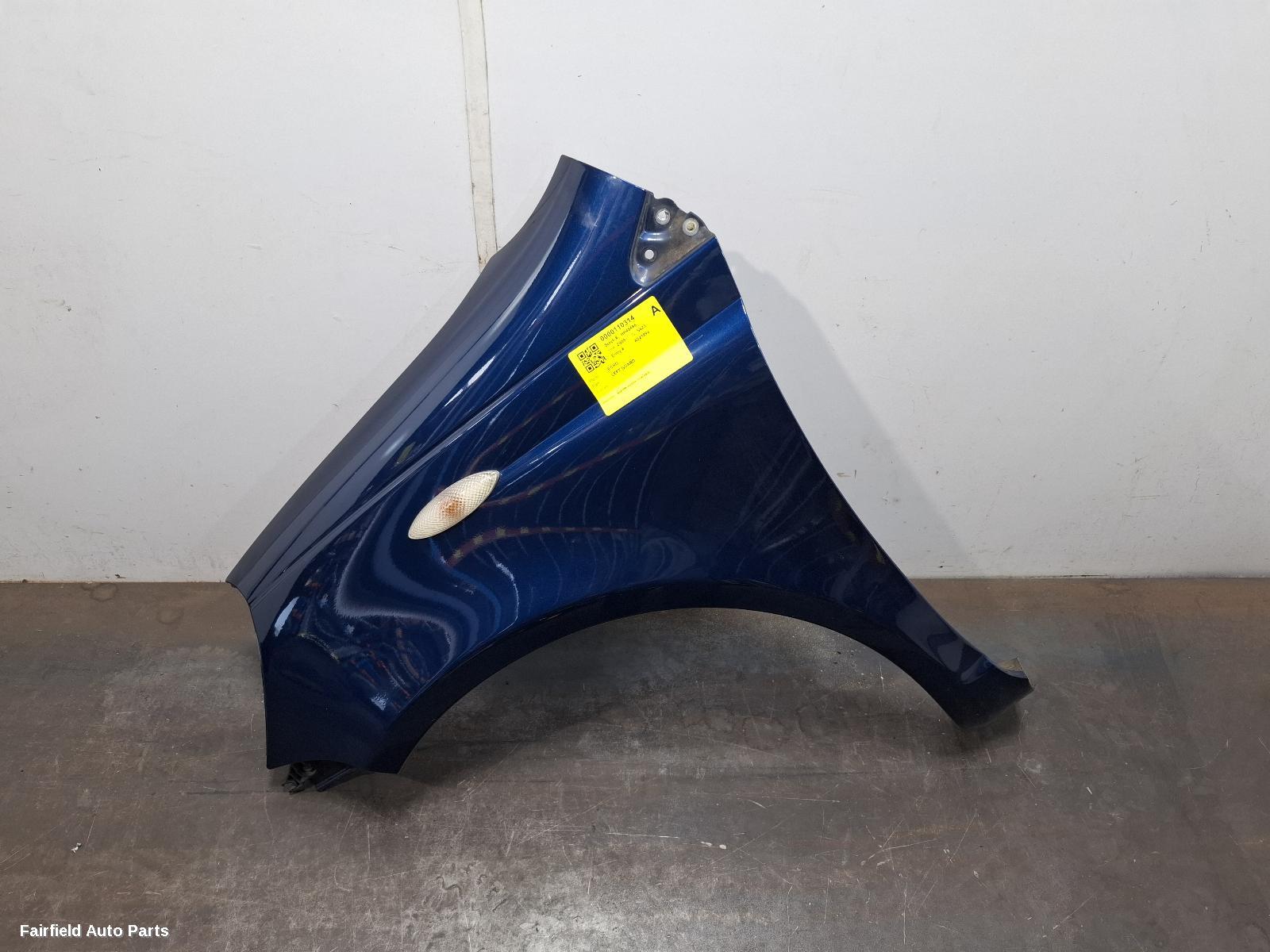 1999-2005 Toyota Echo Left Guard