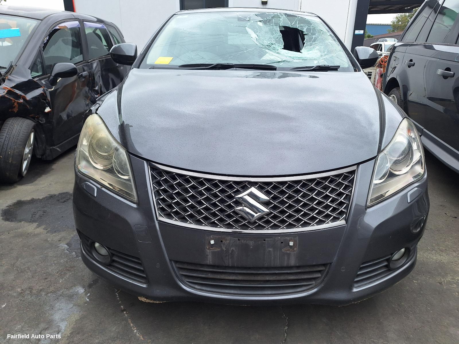 2012 Suzuki Kizashi Left Rear Door Sliding