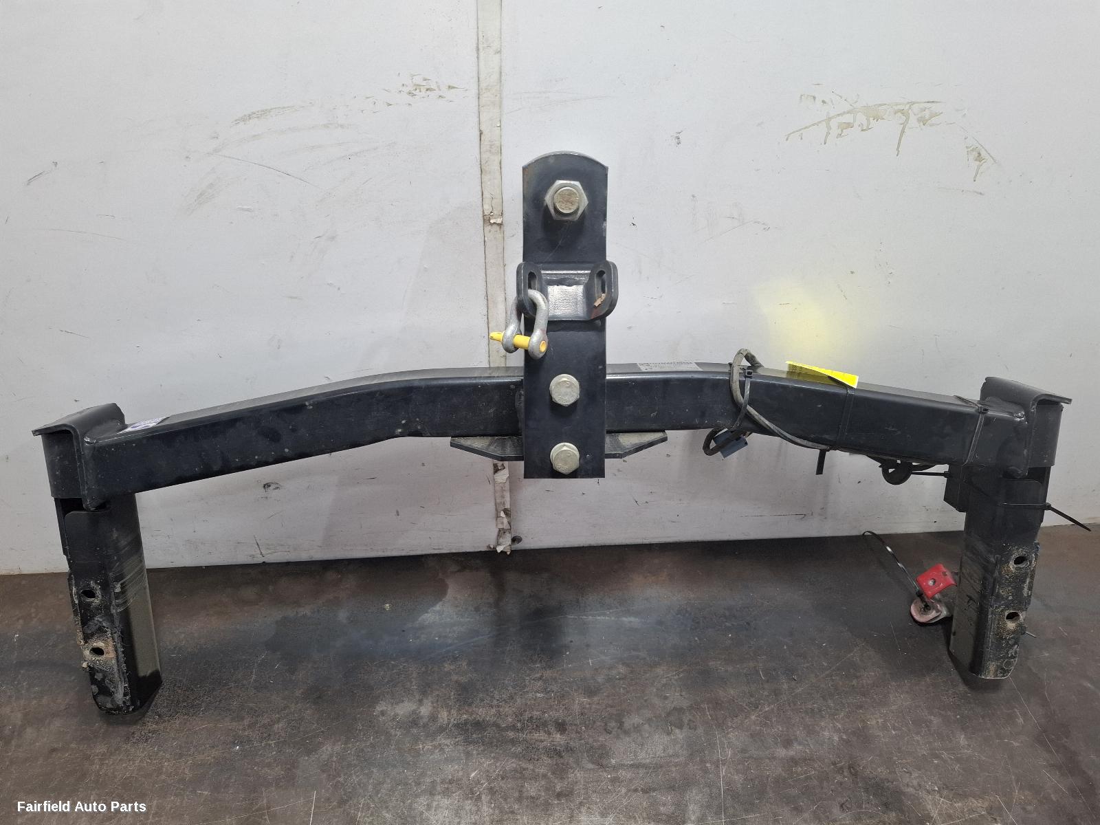 2006-2013 Holden Commodore Towbar