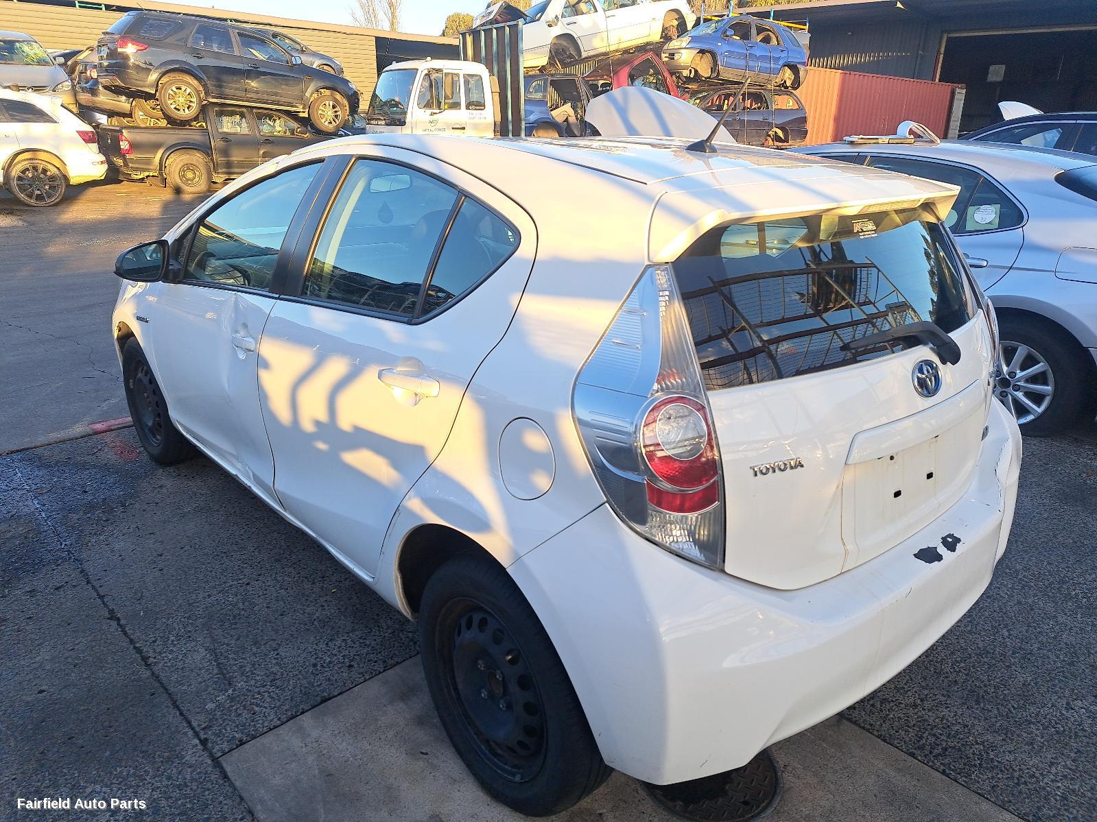 2014 Toyota Prius Right Taillight