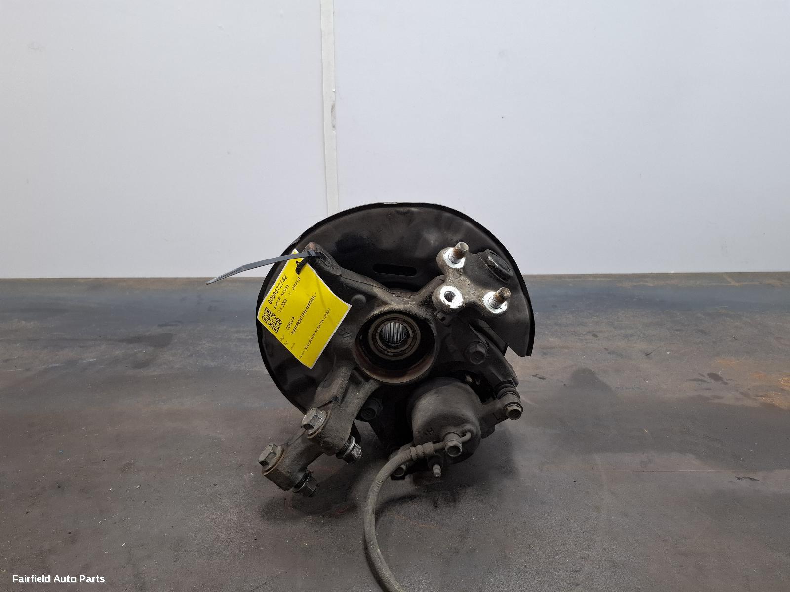 2001-2007 Toyota Corolla Right Front Hub Assembly