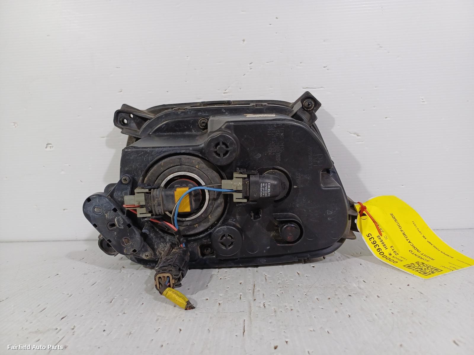 2013 Kia Sorento Right Indicator Fog Side