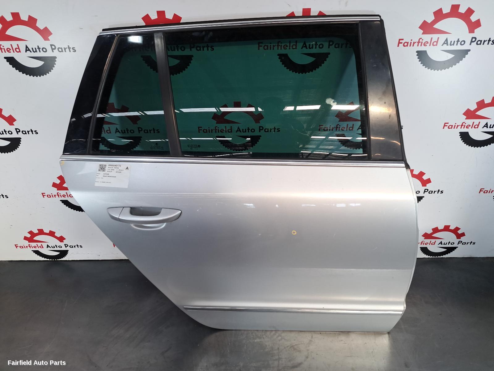2010-2015 Skoda Superb Right Rear Door Sliding