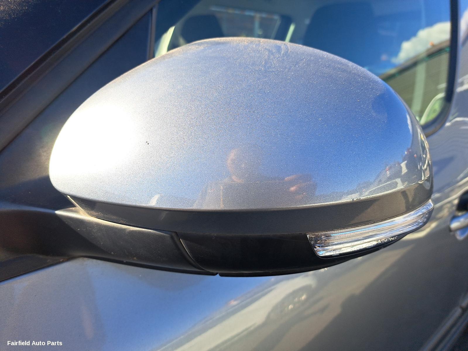 2013 Skoda Yeti Right Door Mirror