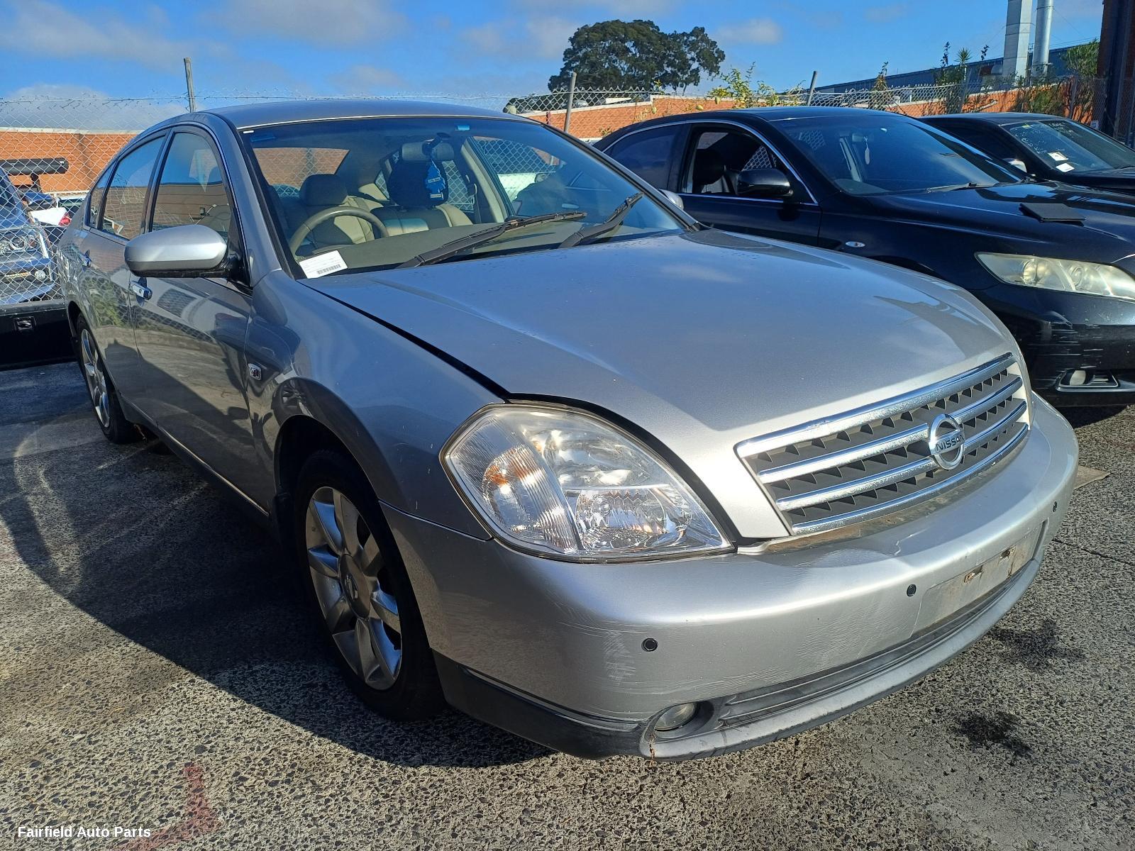 2005 Nissan Maxima Left Front Door