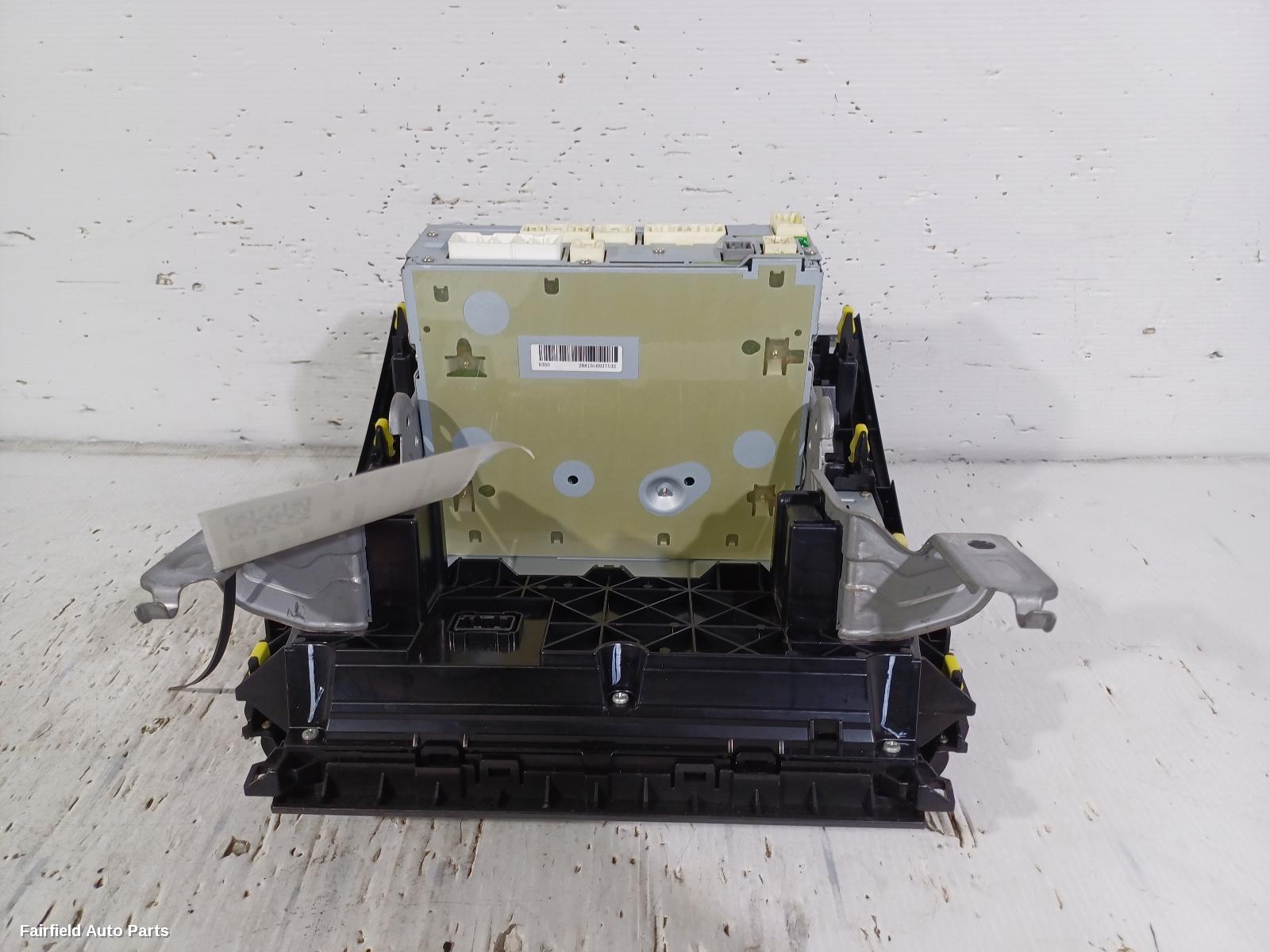 2015-2017 Toyota Camry Radio Cd Dvd Sat Tv