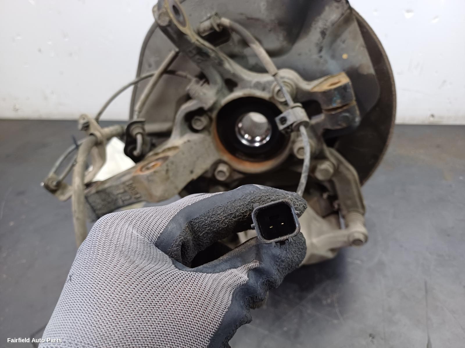 2015-2018 Hyundai Tucson Right Front Hub Assembly