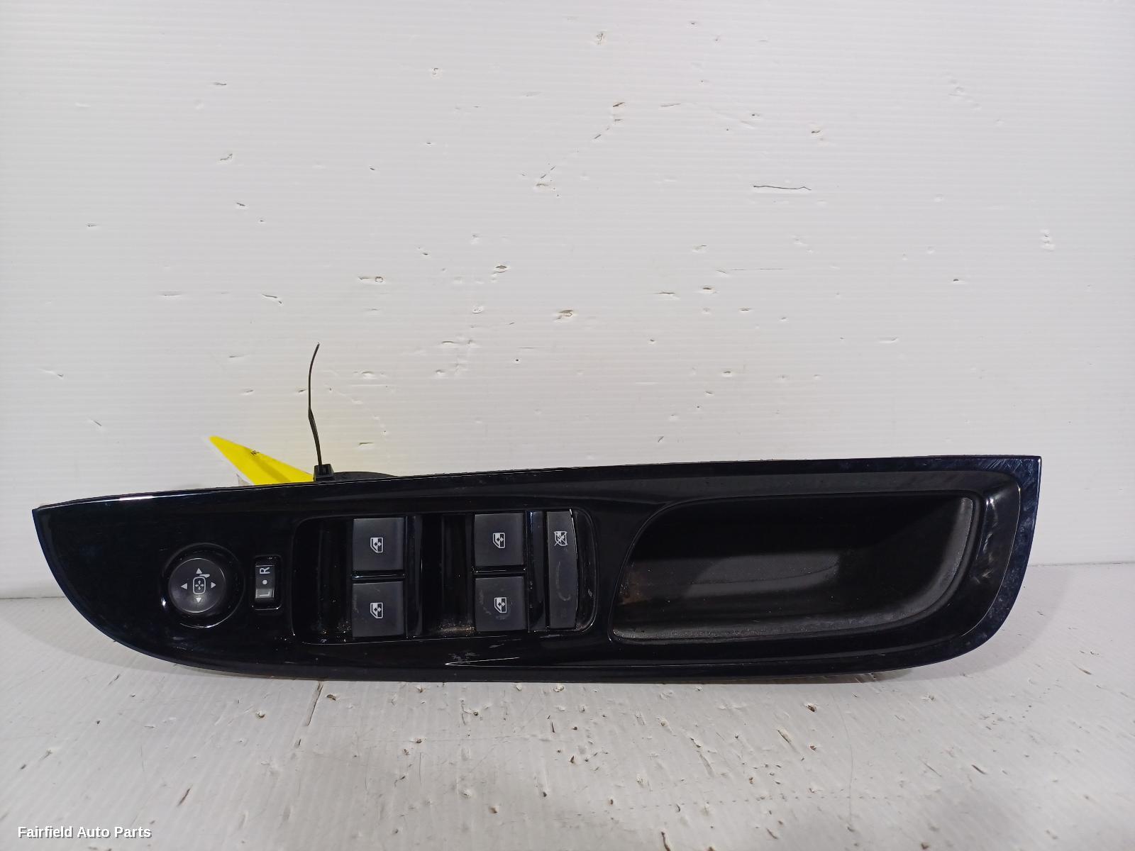 2016 Holden Commodore Pwr Dr Wind Switch