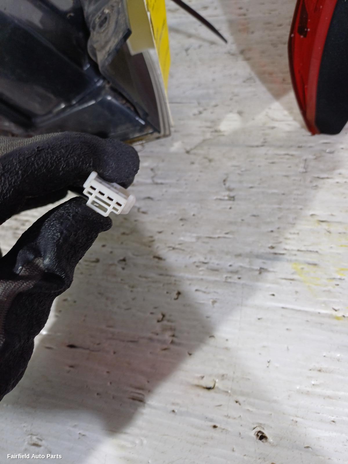 2007-2017 Mitsubishi Lancer Right Taillight