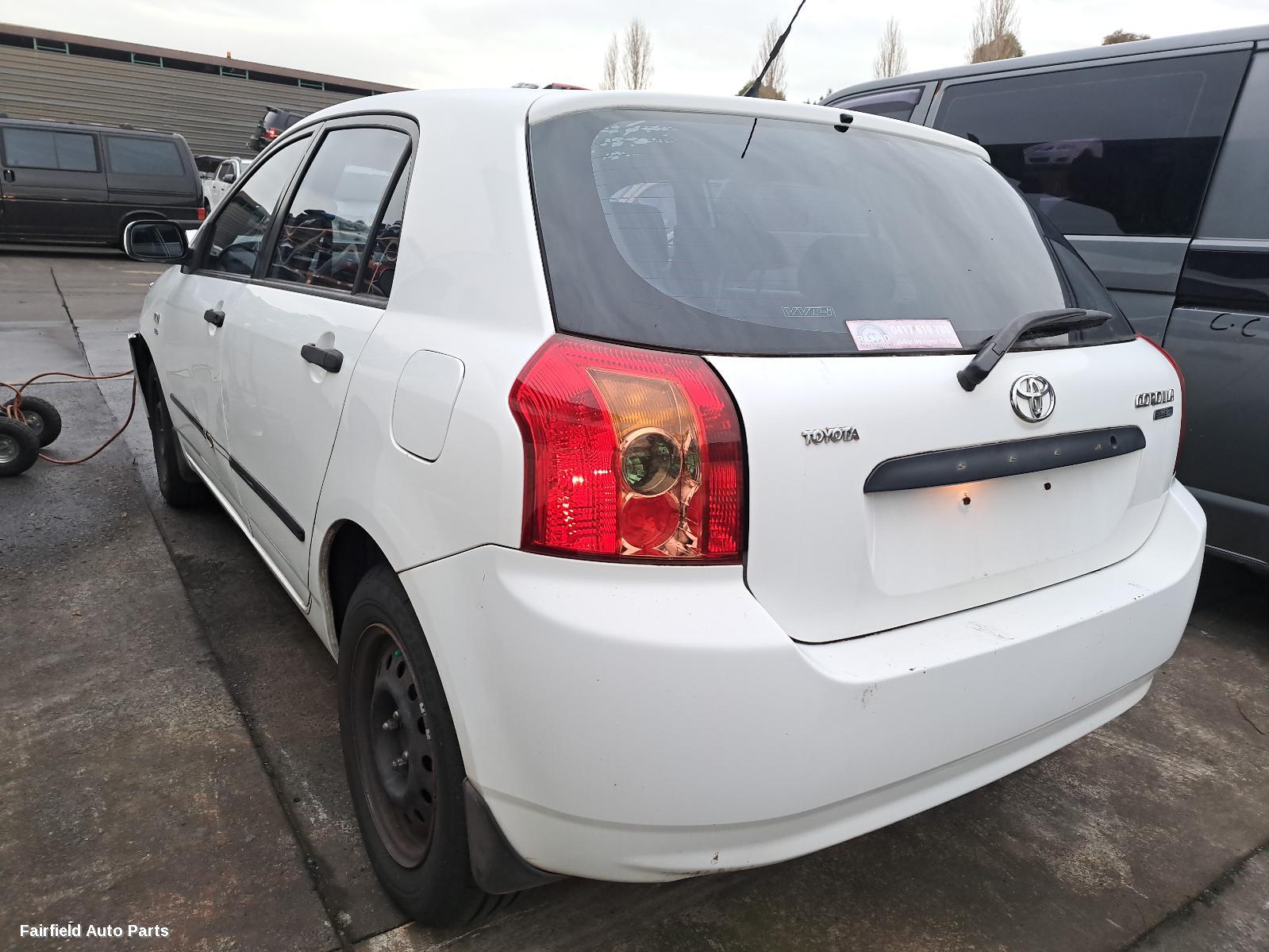 2005 Toyota Corolla Sunvisor