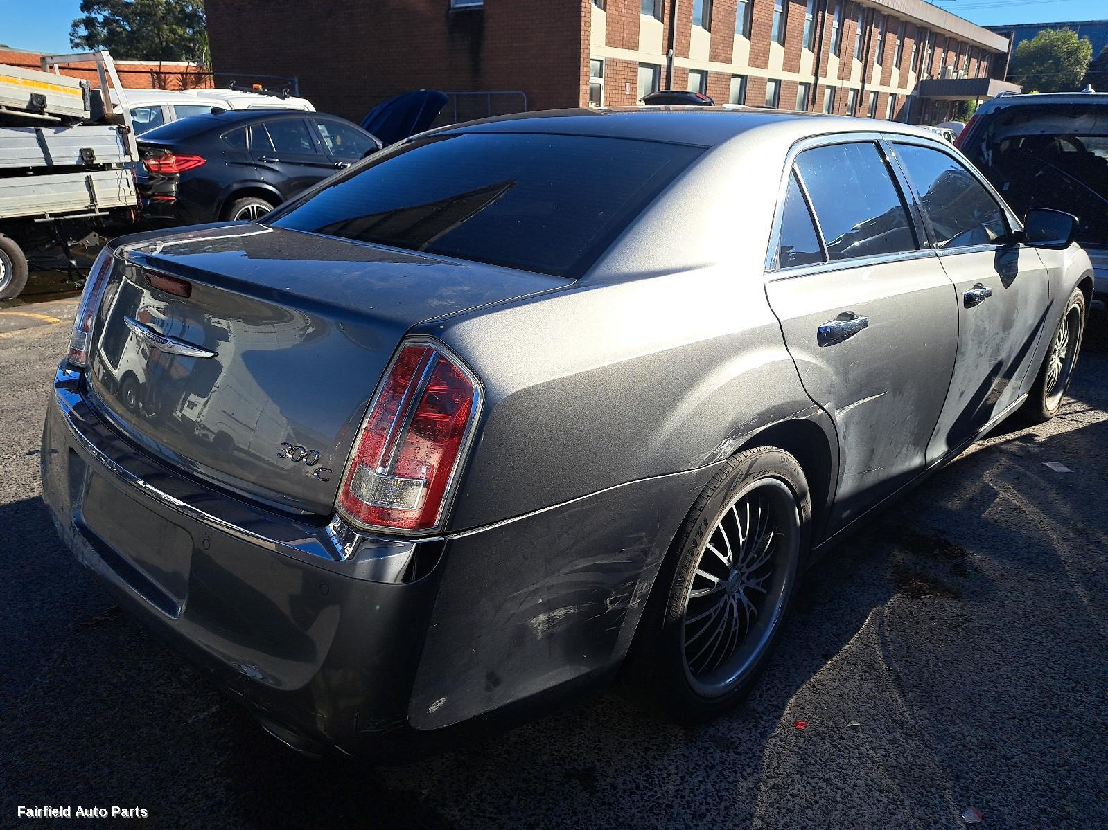 2012 Chrysler 300c Left Rear Door Sliding
