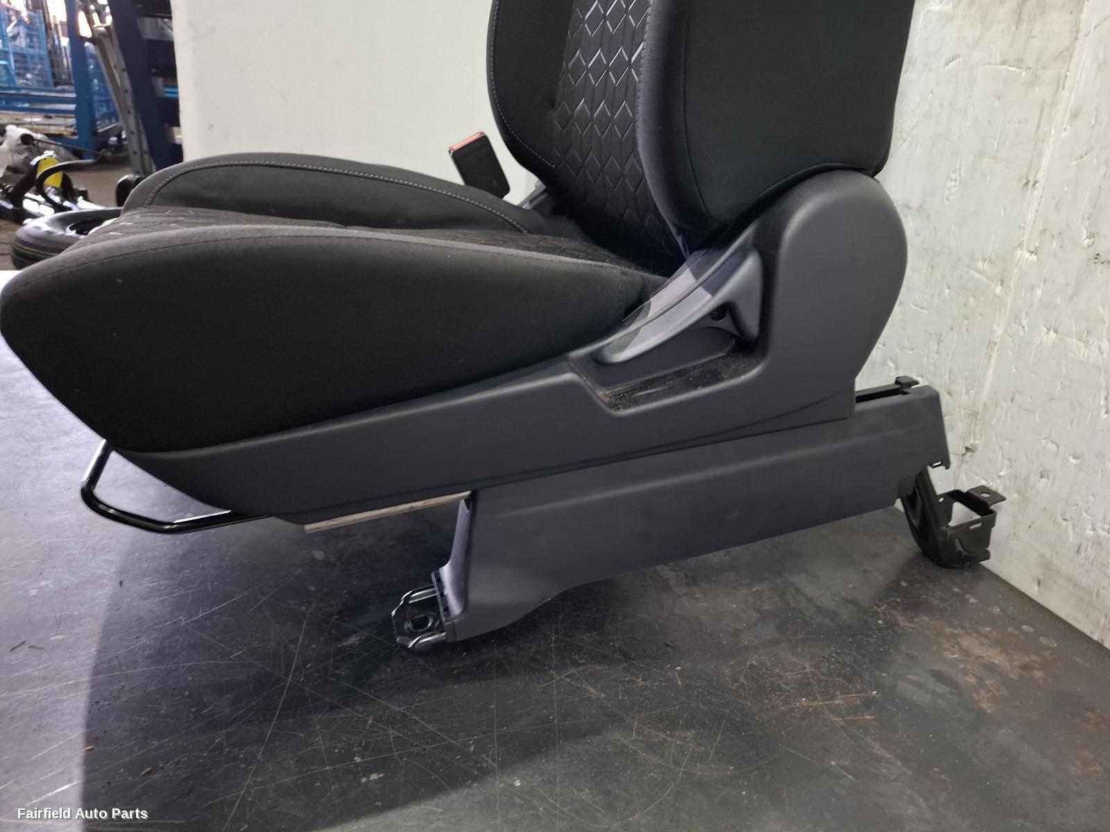 2019-2024 Mitsubishi Asx Front Seat