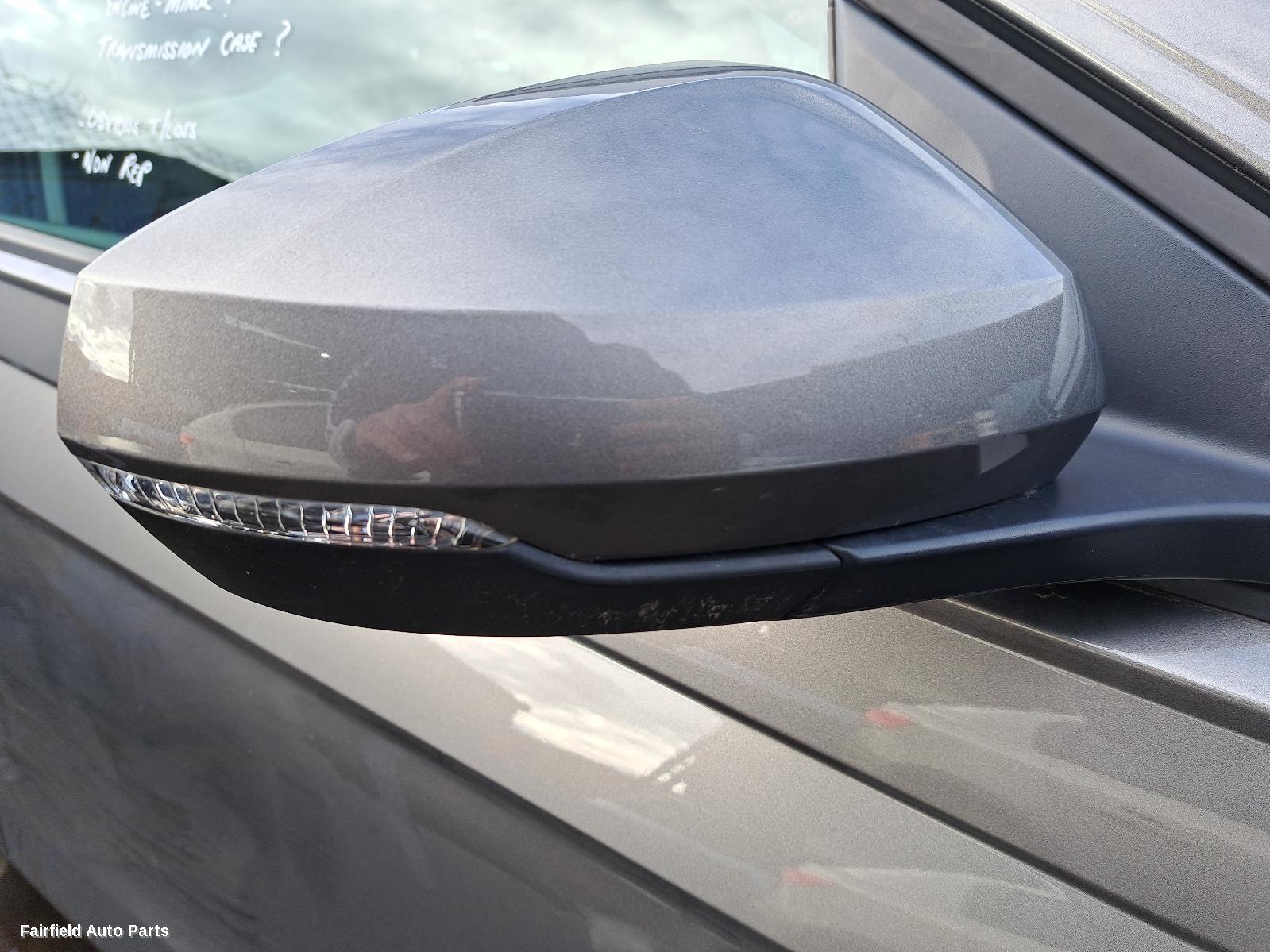 2018 Volkswagen Polo Left Taillight