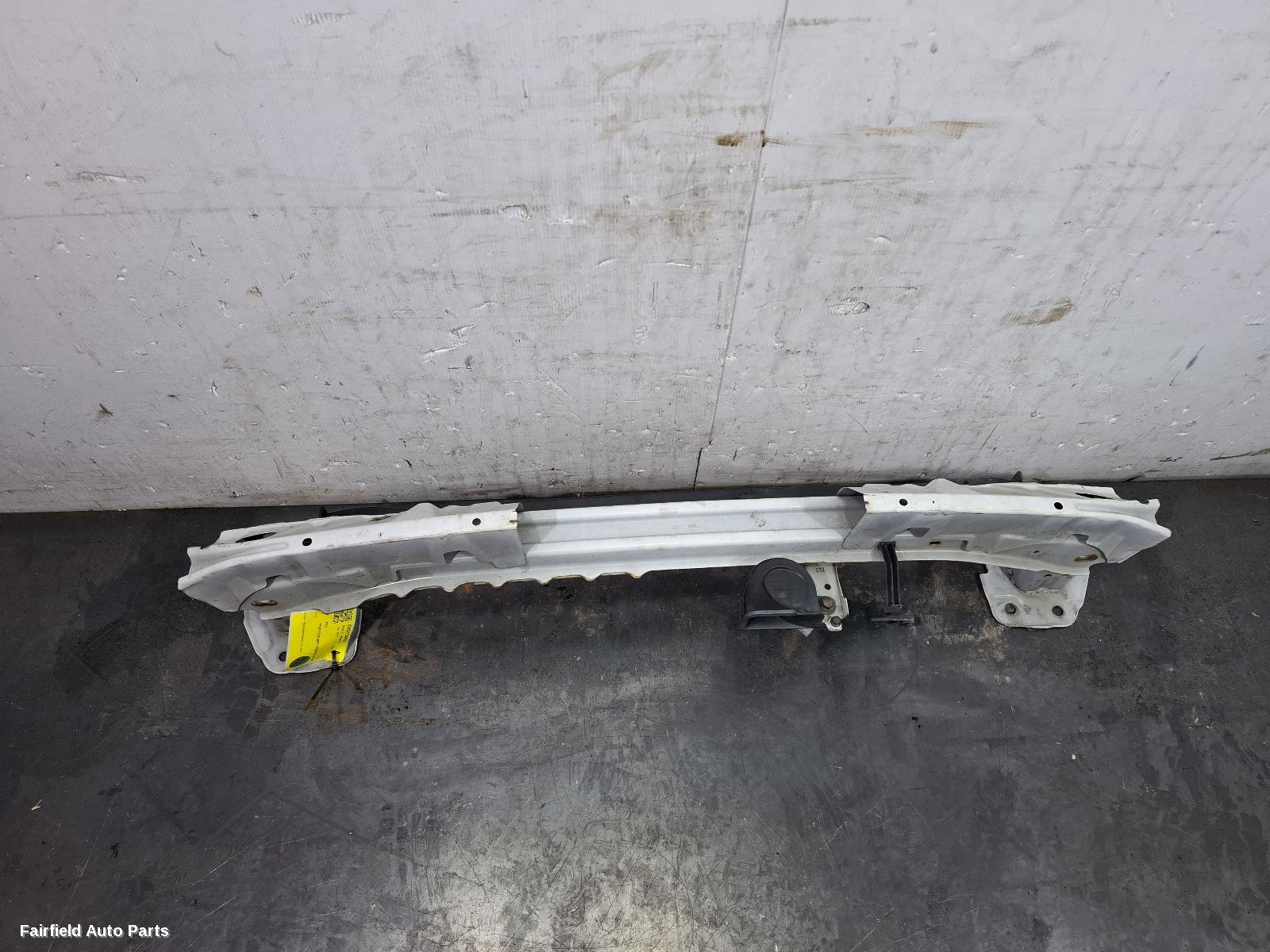 2014-2018 Honda Hrv F Bar Reinforc Brack