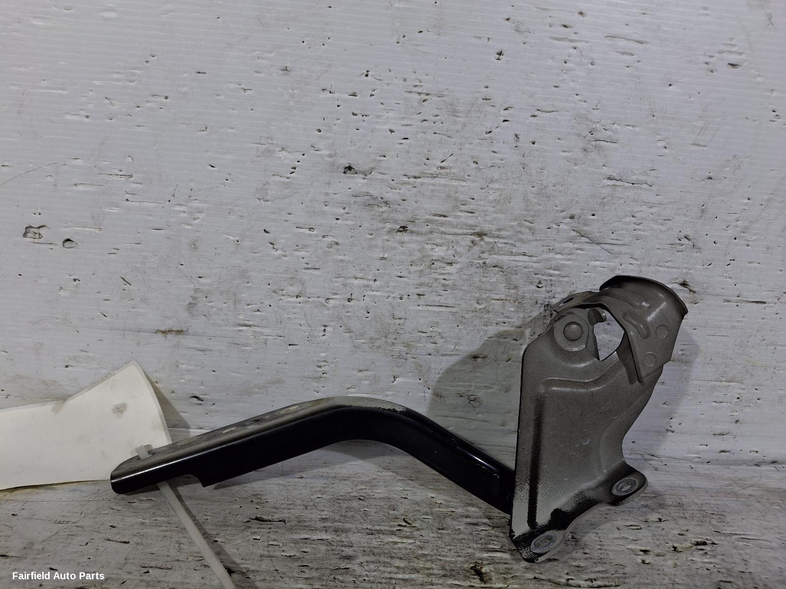 2010-2017 Suzuki Swift Bonnet Hinge Strut