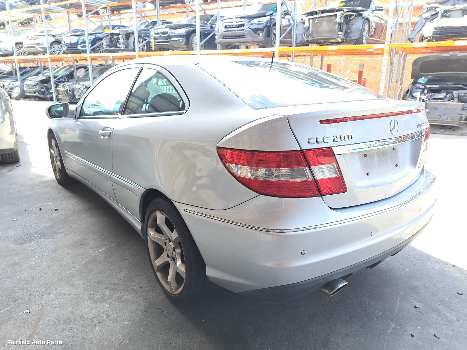 2009 Mercedes Clc Class Right Guard