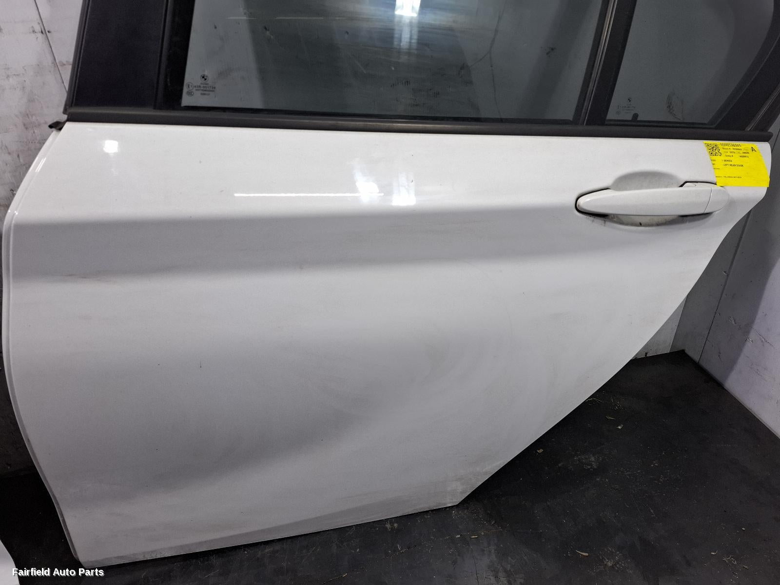 2011-2019 Bmw 1 Series Left Rear Door Sliding