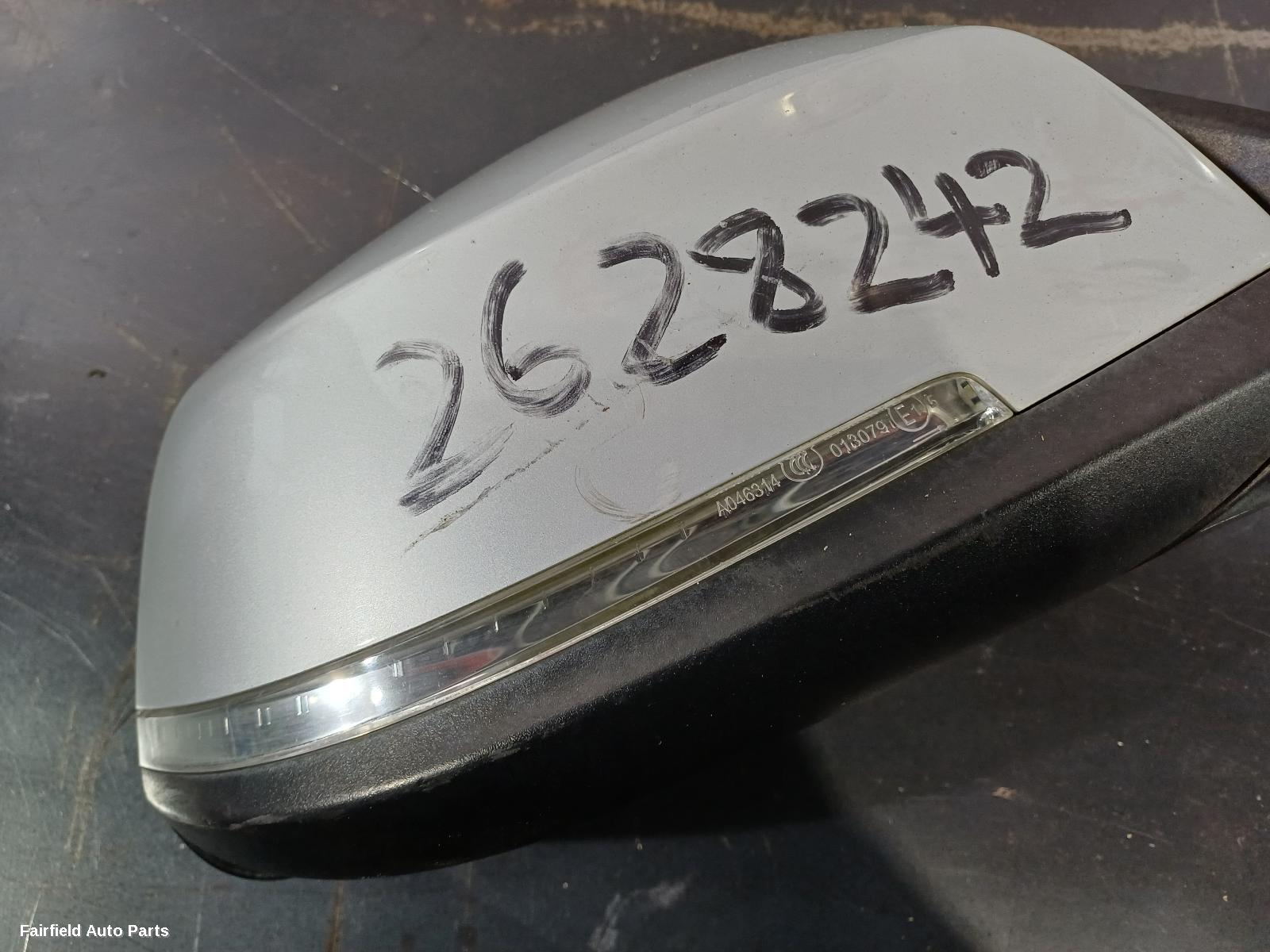 2011-2012 Bmw 3 Series Right Door Mirror