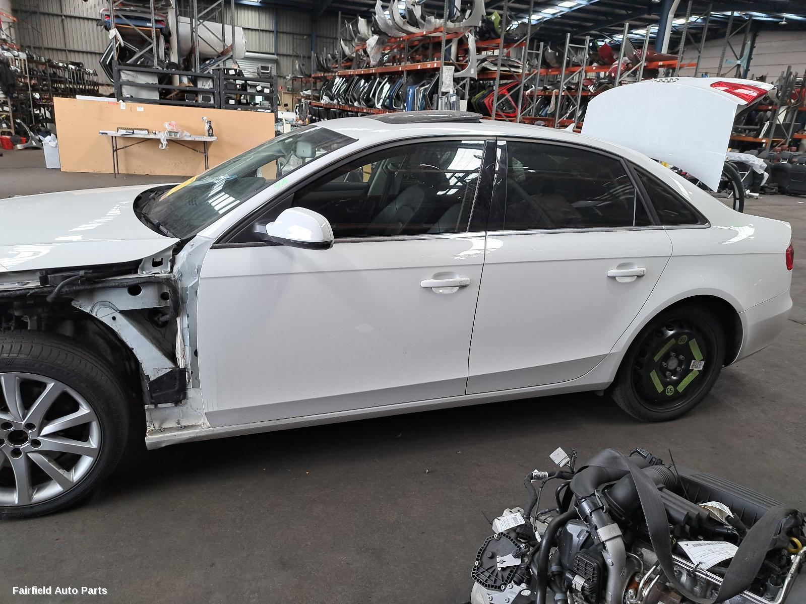 2013 Audi A4 Right Indicator Fog Side