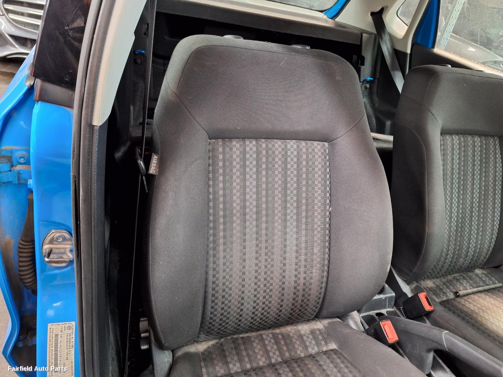 2016 Volkswagen Polo Left Taillight