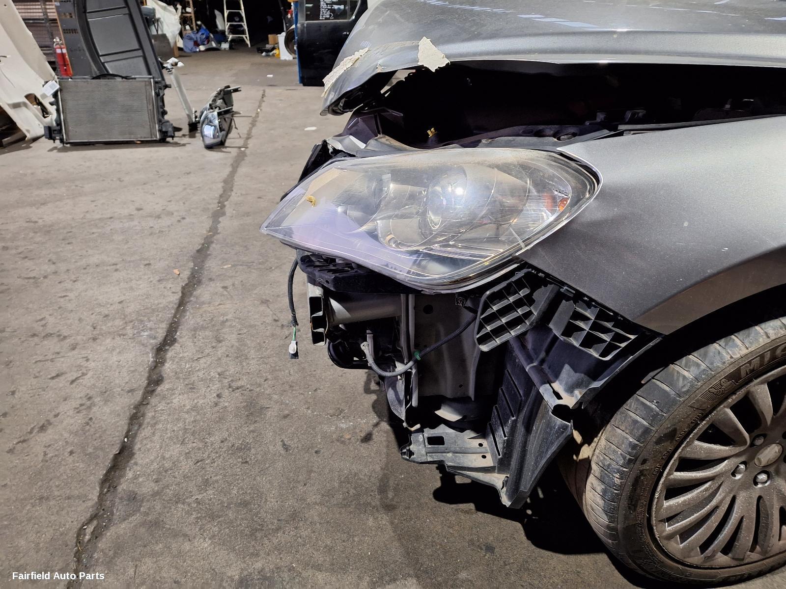 2011 Suzuki Kizashi Right Rear Door Sliding