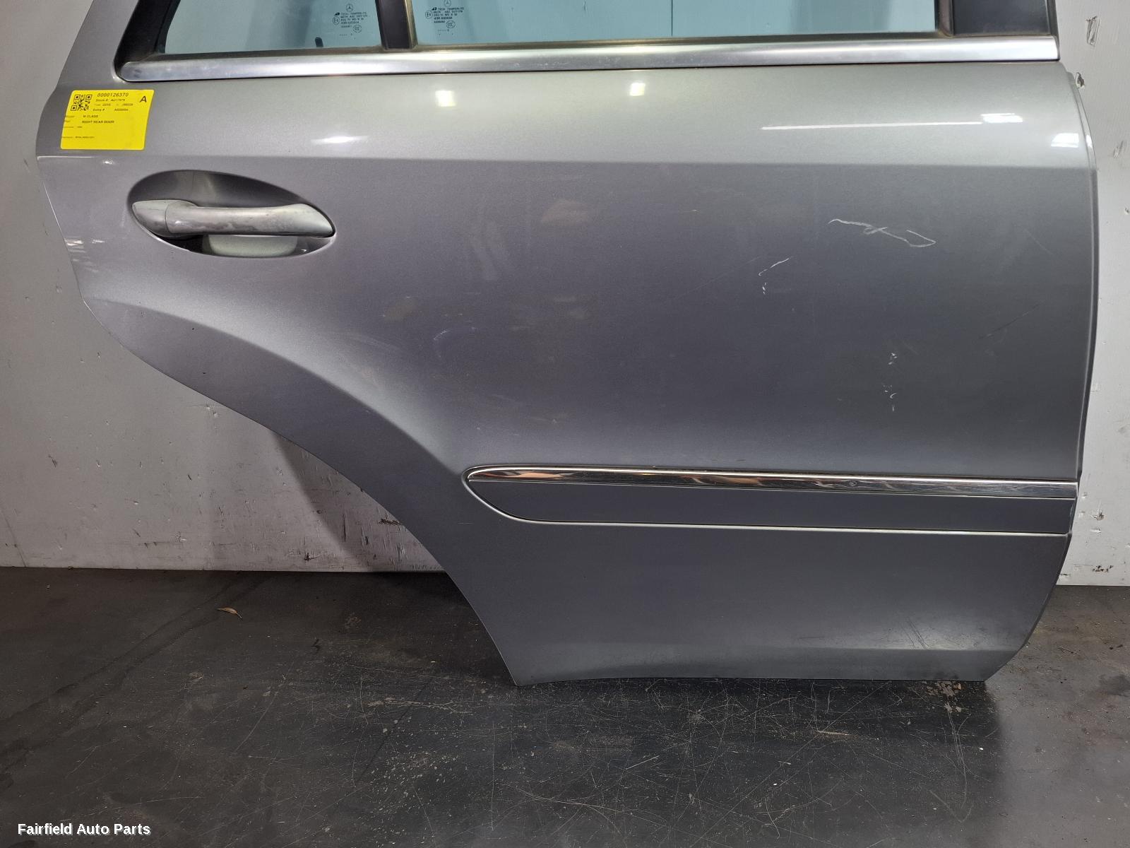 2008-2011 Mercedes M Class Right Rear Door Sliding