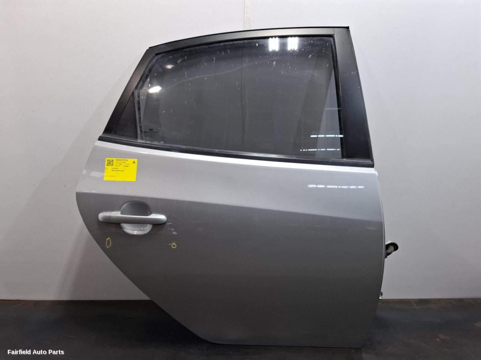 2009 Hyundai Elantra Right Rear Door Sliding