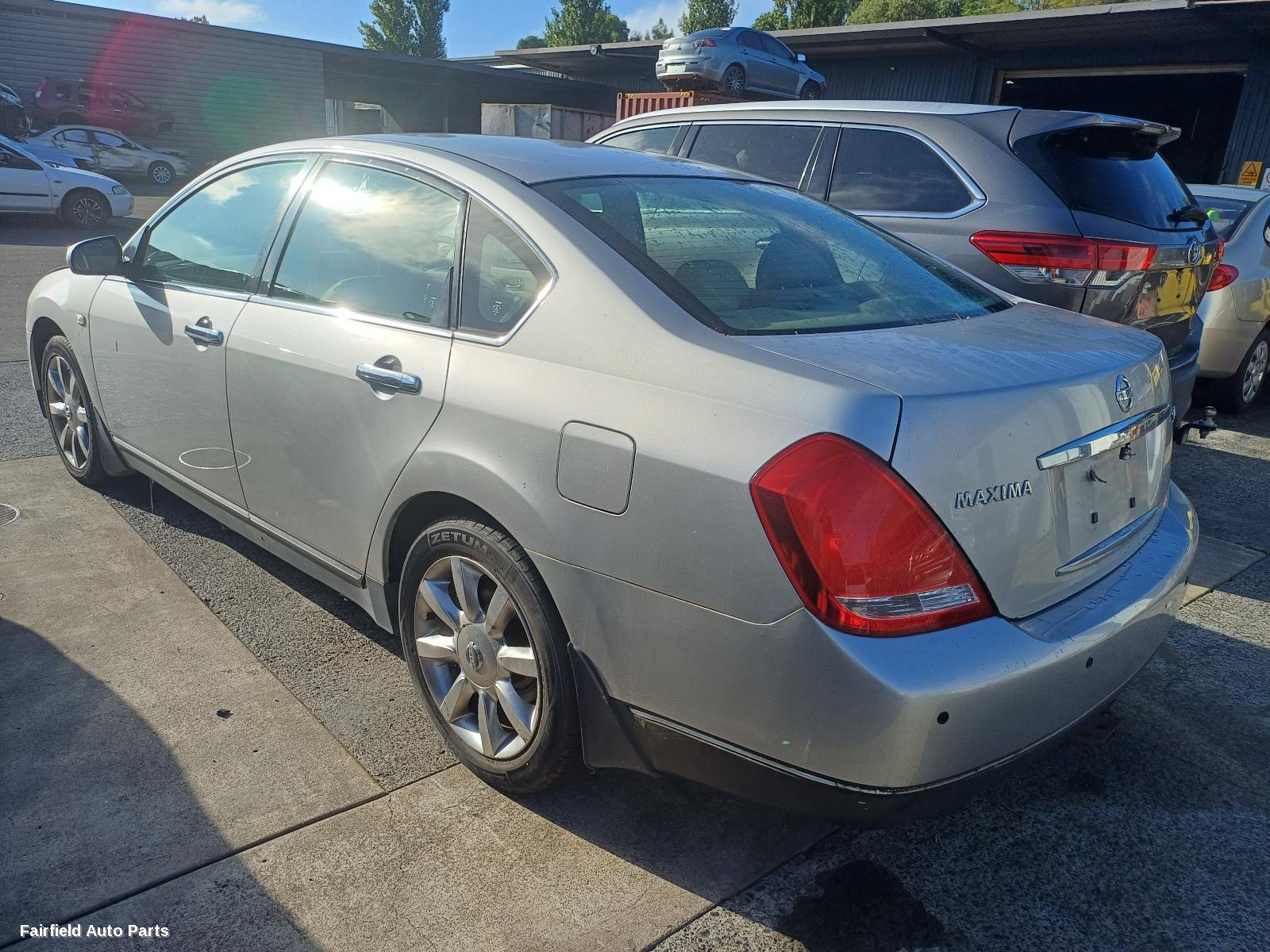 2005 Nissan Maxima Left Front Door