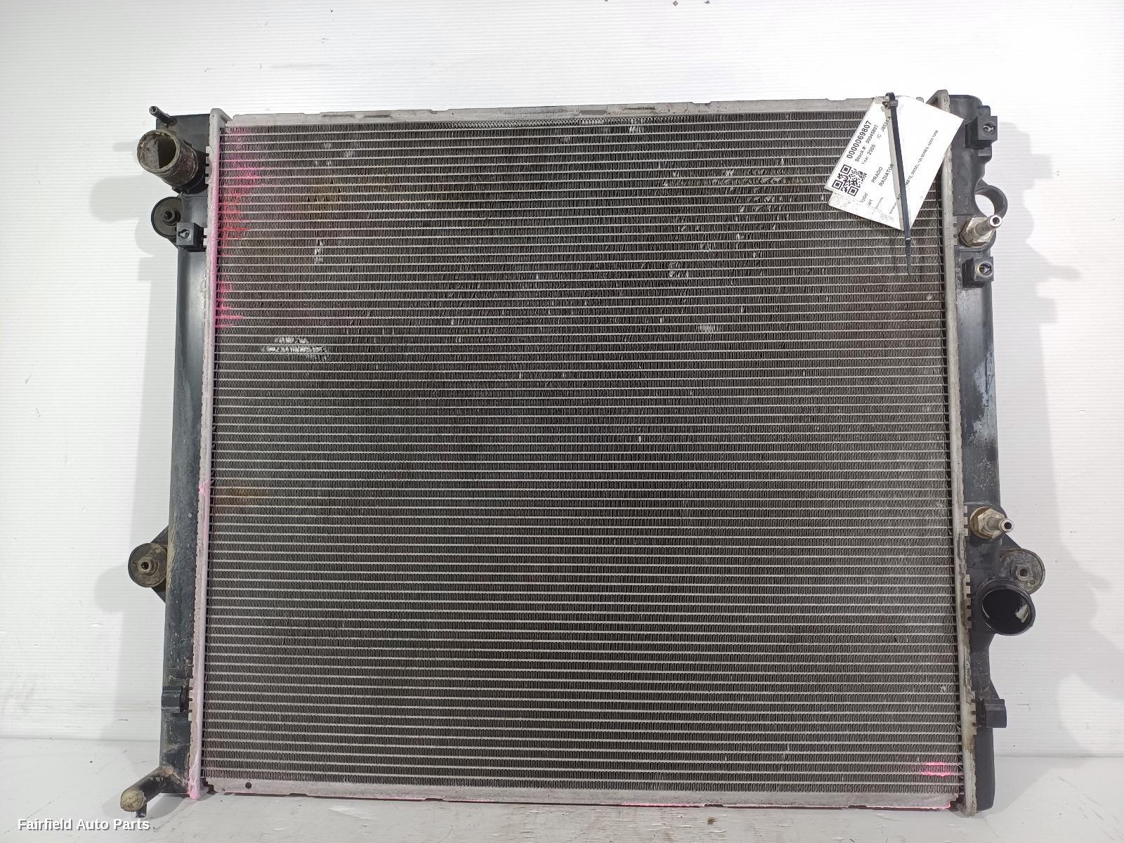 2003-2006 Toyota Prado Radiator