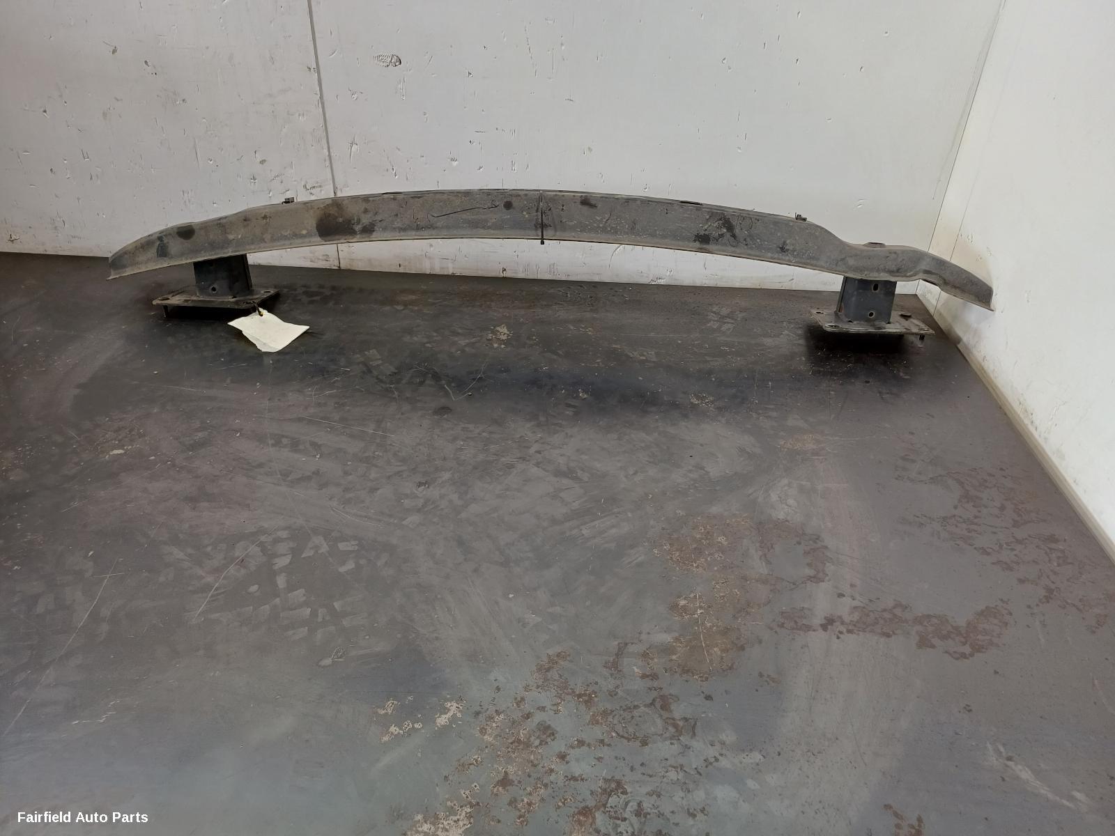 2004-2015 Volkswagen Caddy R Bar Bracket Reinfo