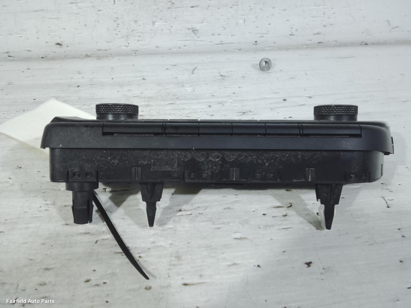 2020-2026 Hyundai I30 Heater Ac Controls