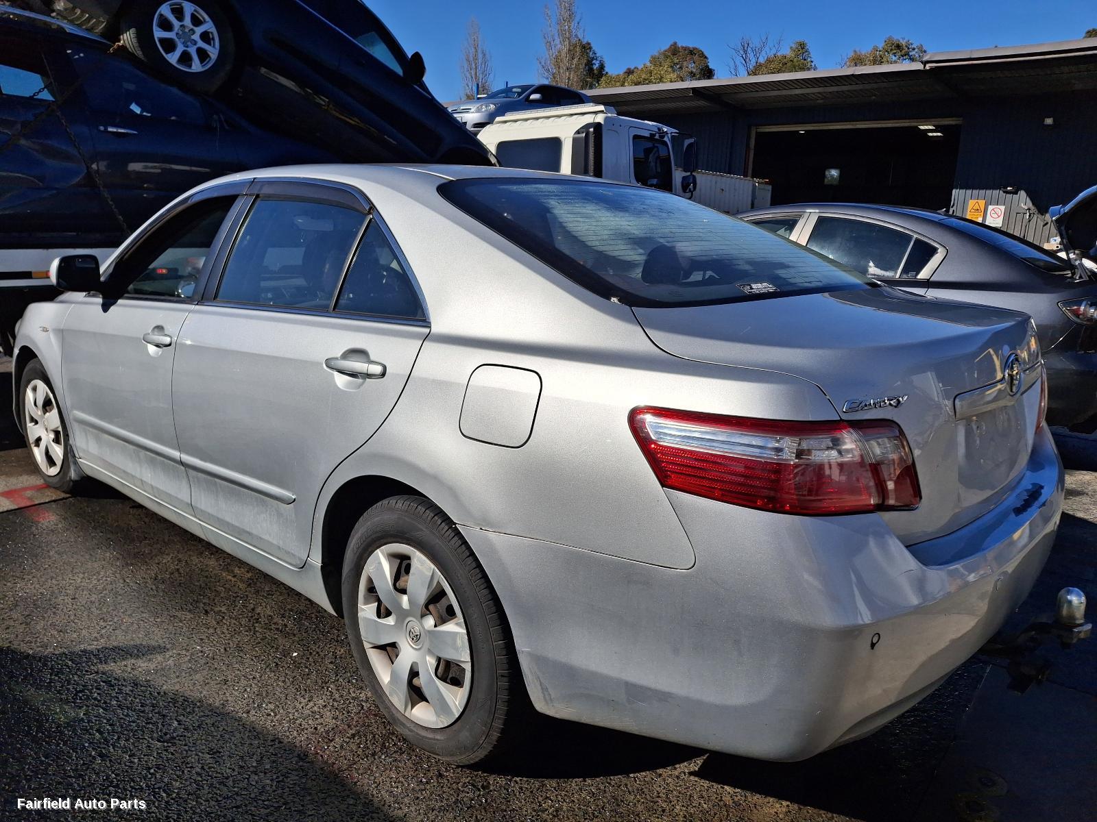 2007 Toyota Camry Right Front Door