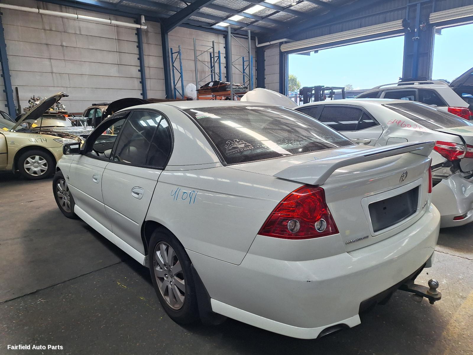 2005 Holden Commodore Right Headlamp