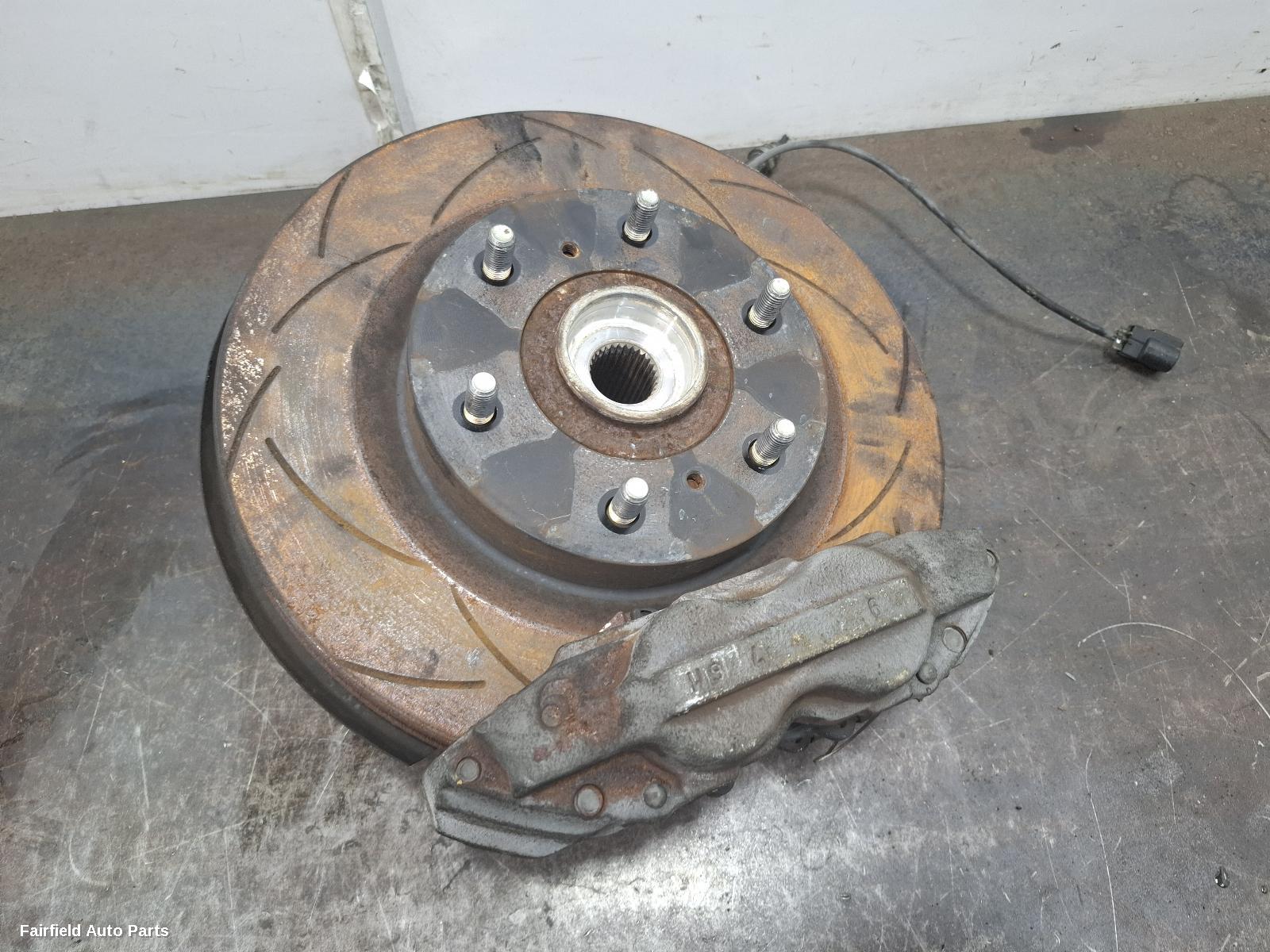 2006-2021 Mitsubishi Pajero Right Front Hub Assembly