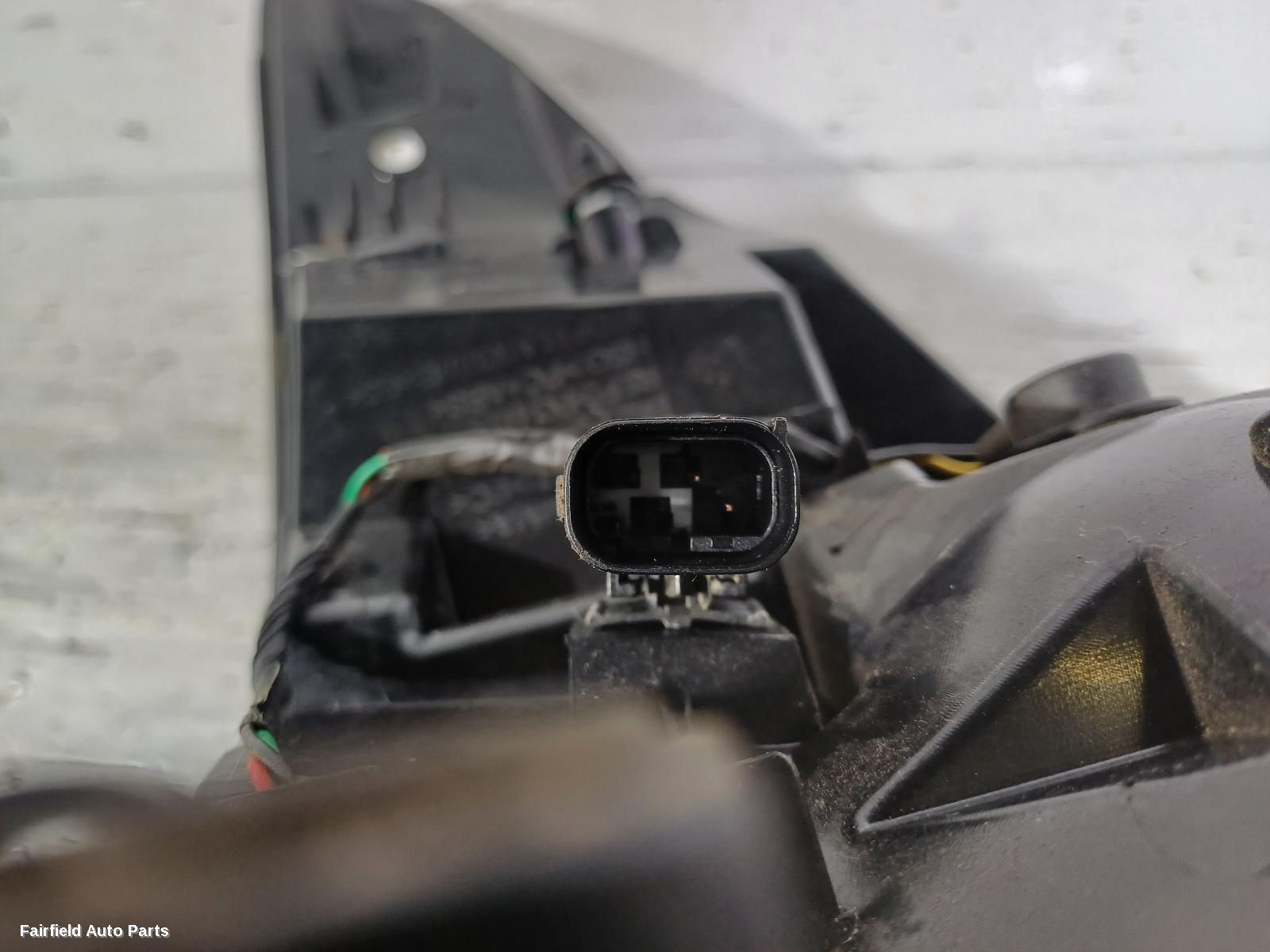 2022-2024 Mg Zs Left Taillight