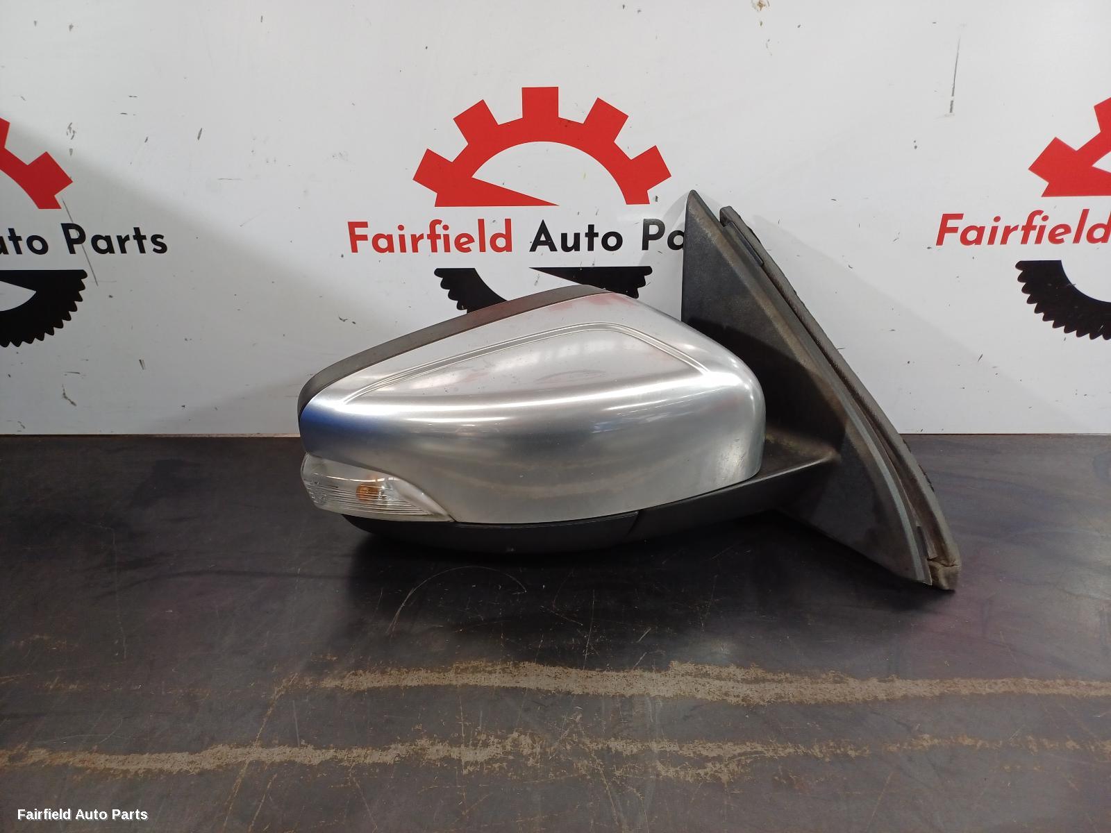 2011 Volvo Xc60 Right Door Mirror