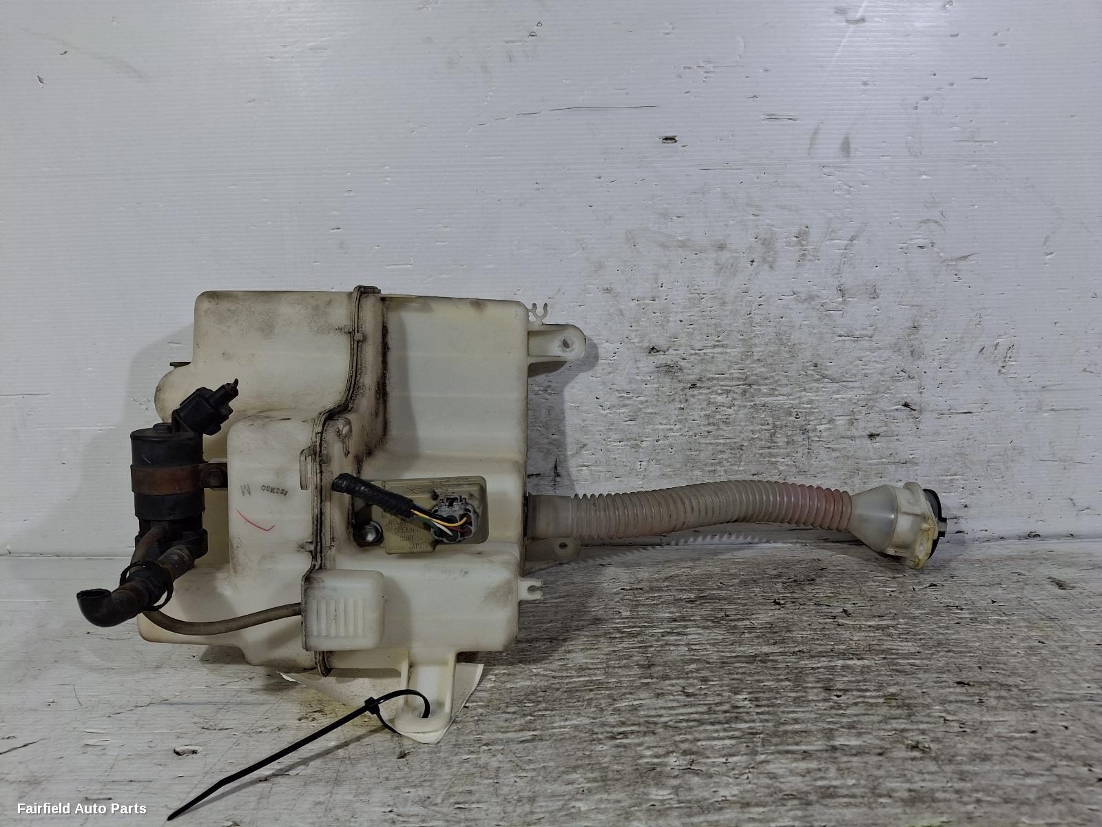 2003-2008 Lexus Rx Series Washer Bottle