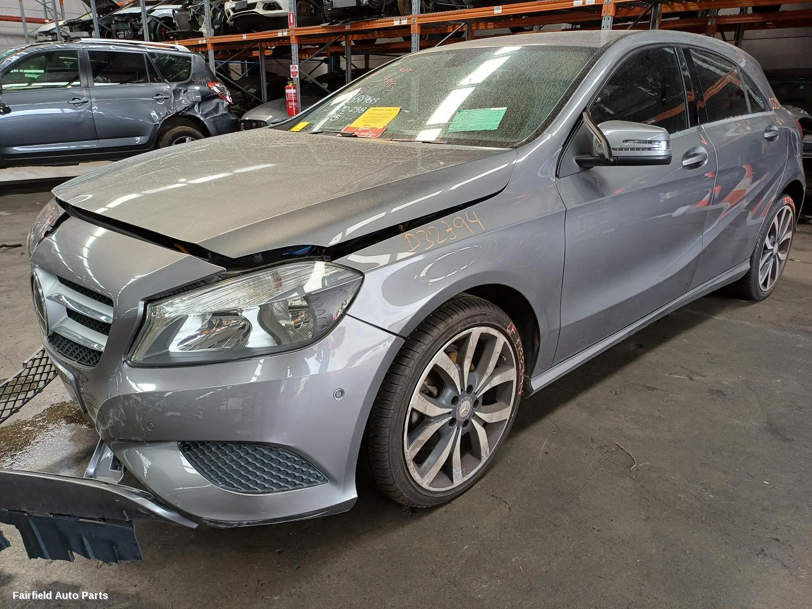 2012-2015 Mercedes A Class Radio Cd Dvd Sat Tv