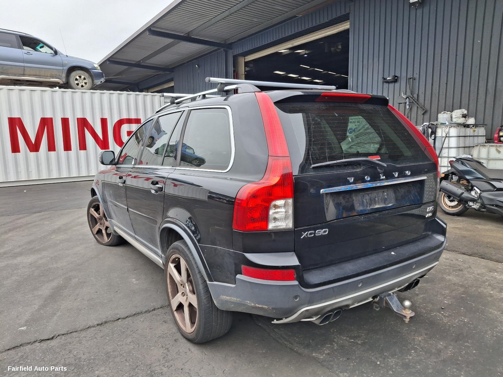 2011 Volvo Xc90 Left Guard
