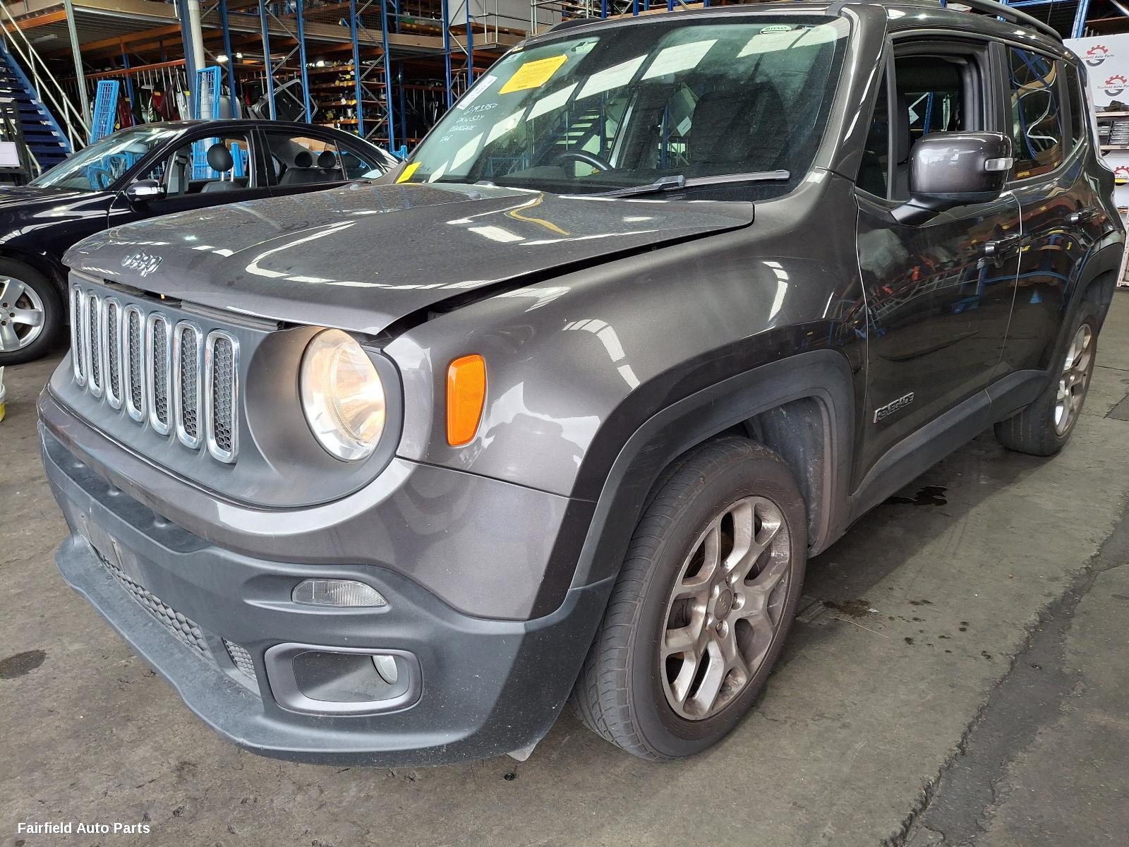 2016 Jeep Renegade Front Seat