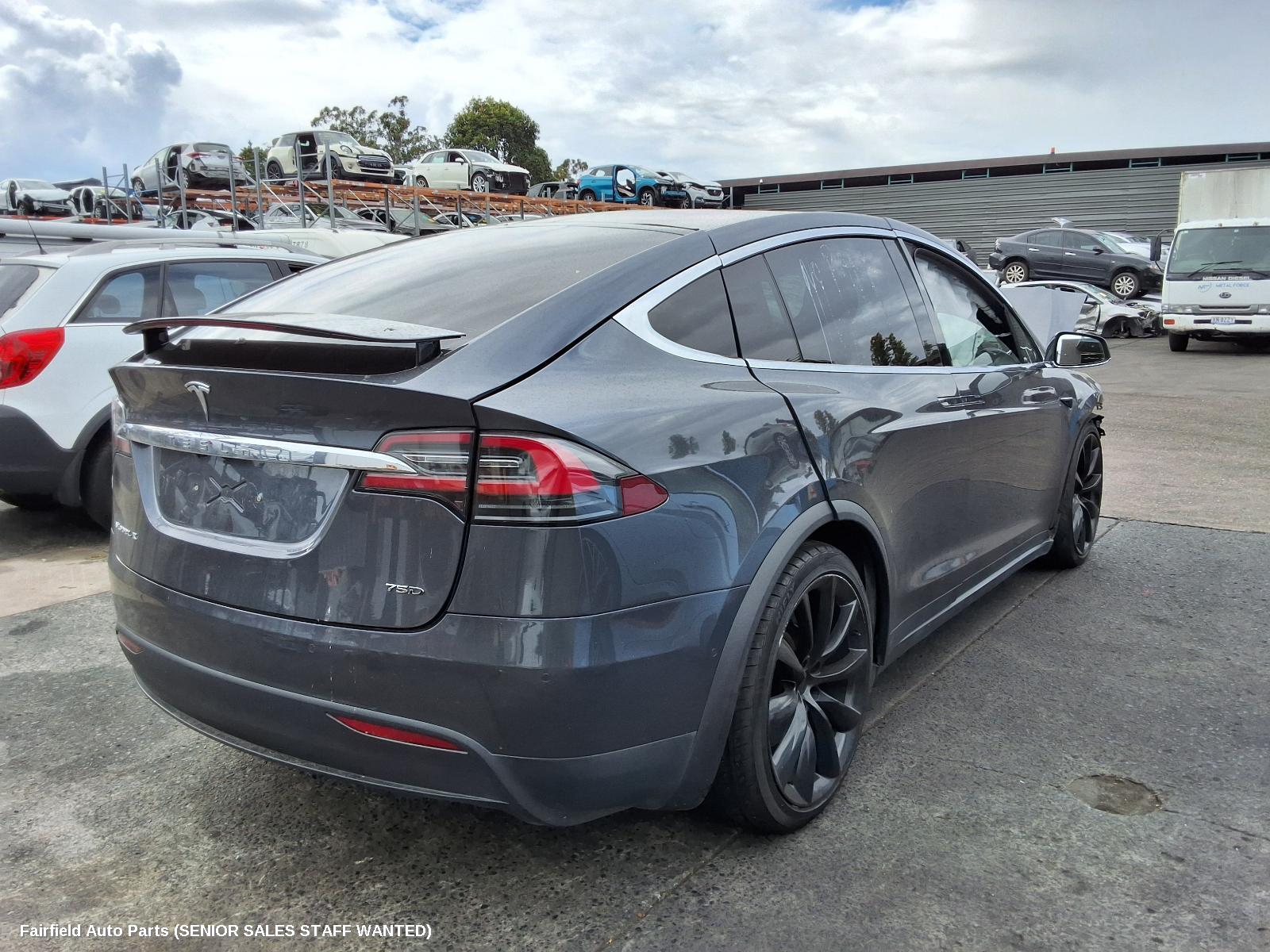 2017 Tesla Model X Reverse Camera