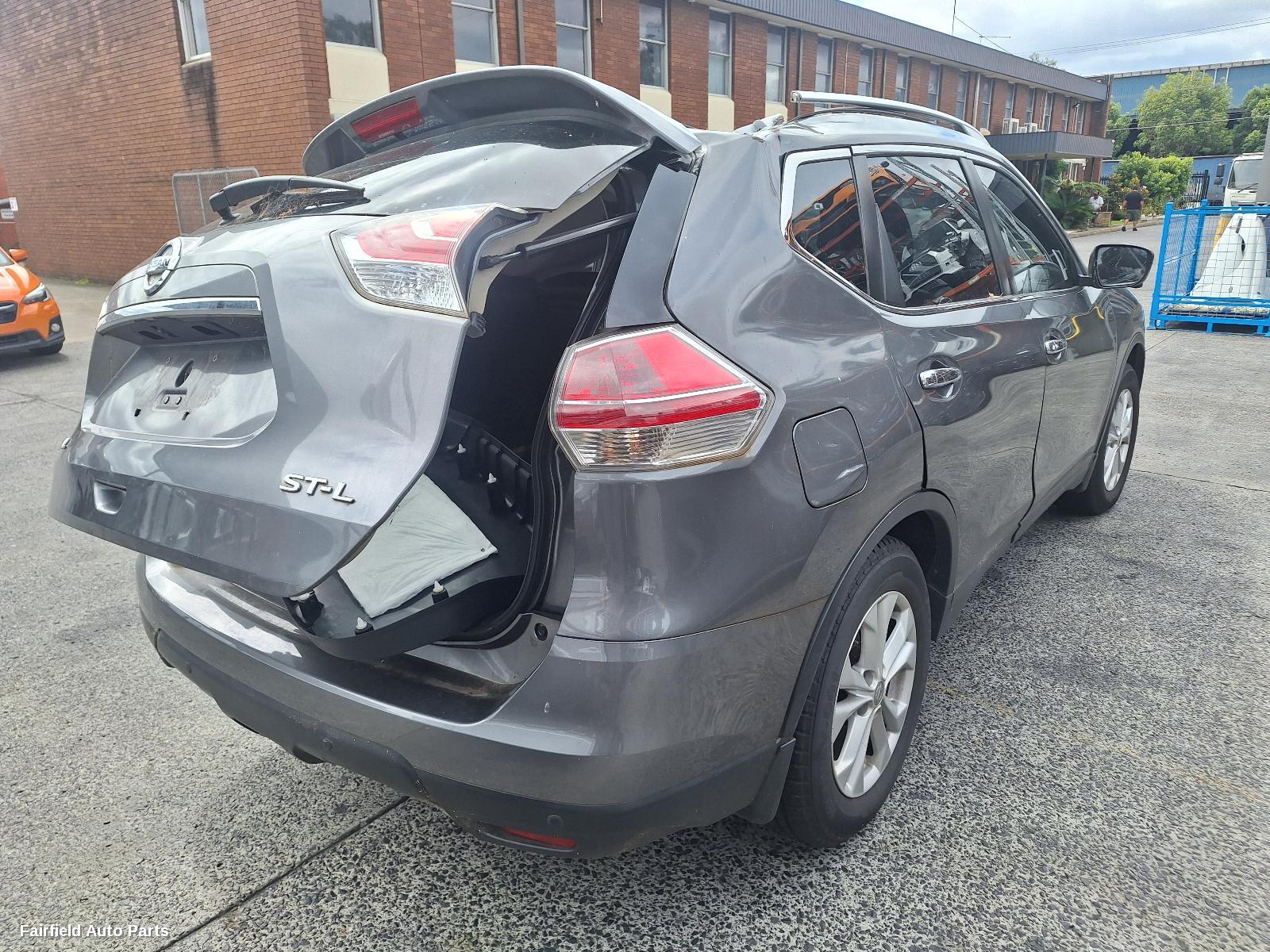 2016 Nissan Xtrail Right Door Mirror