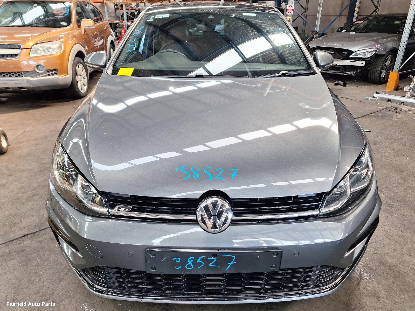 2017 Volkswagen Golf Left Front Strut