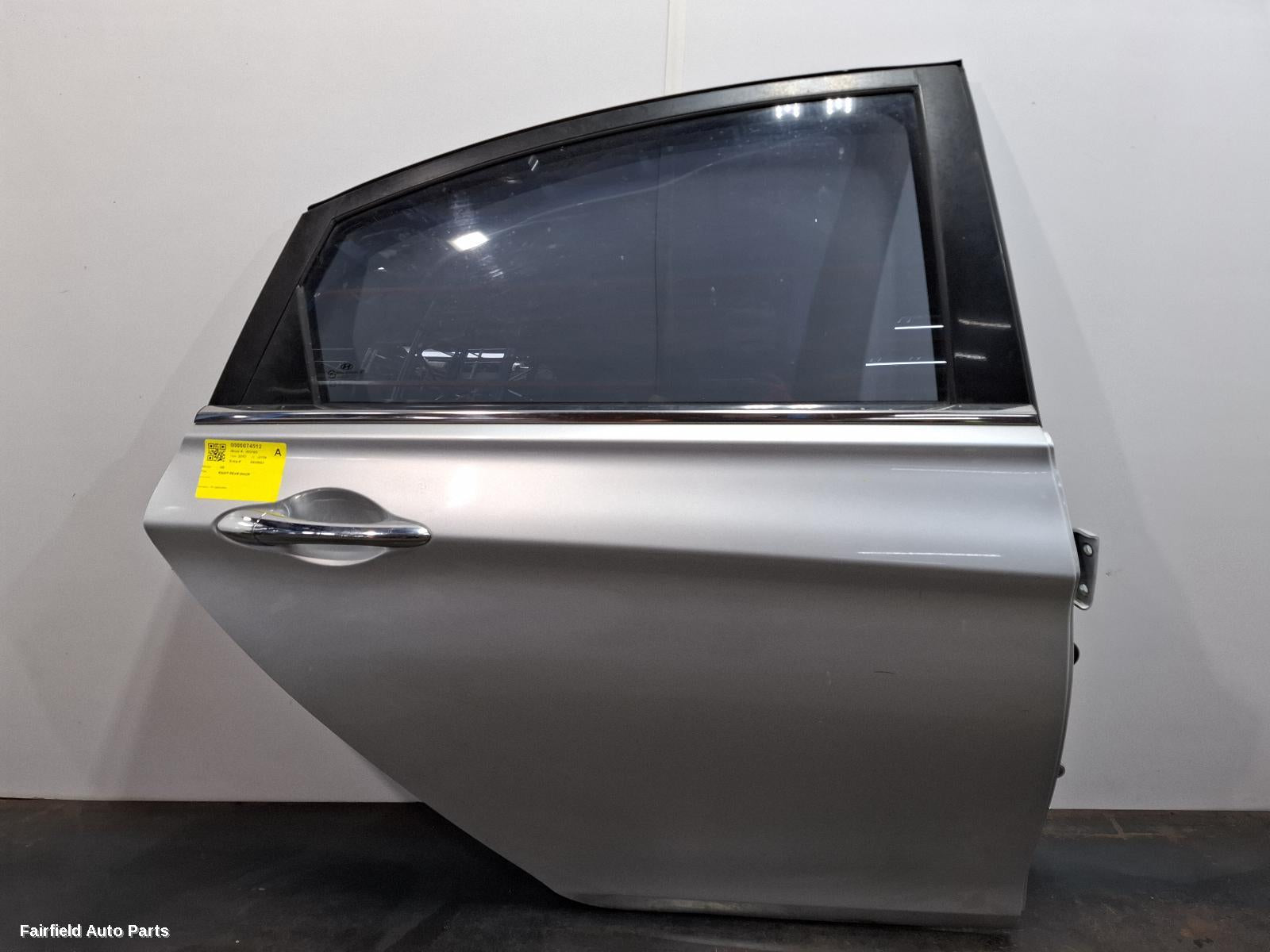 2010-2014 Hyundai I45 Right Rear Door Sliding