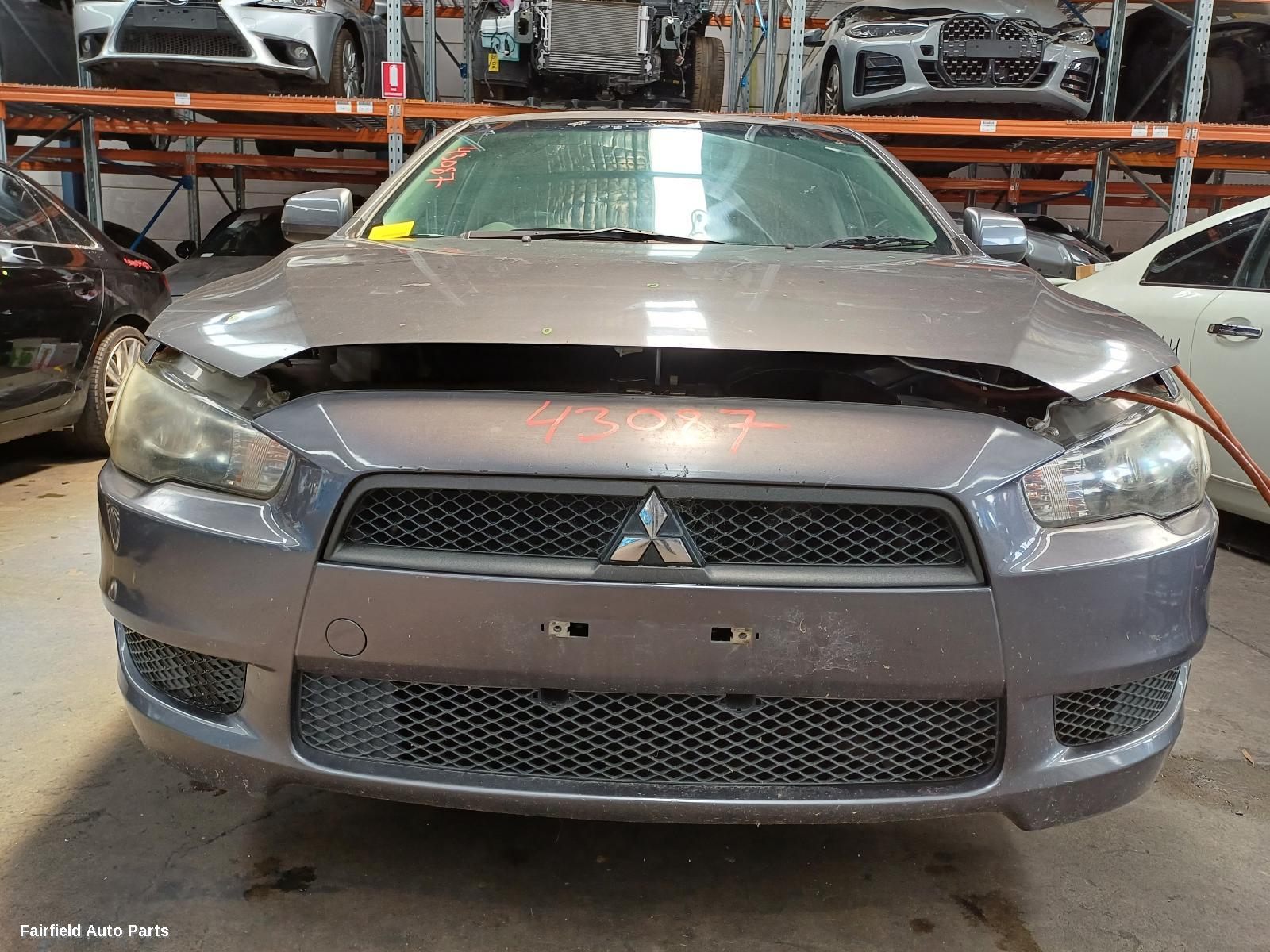 2010 Mitsubishi Lancer Right Taillight