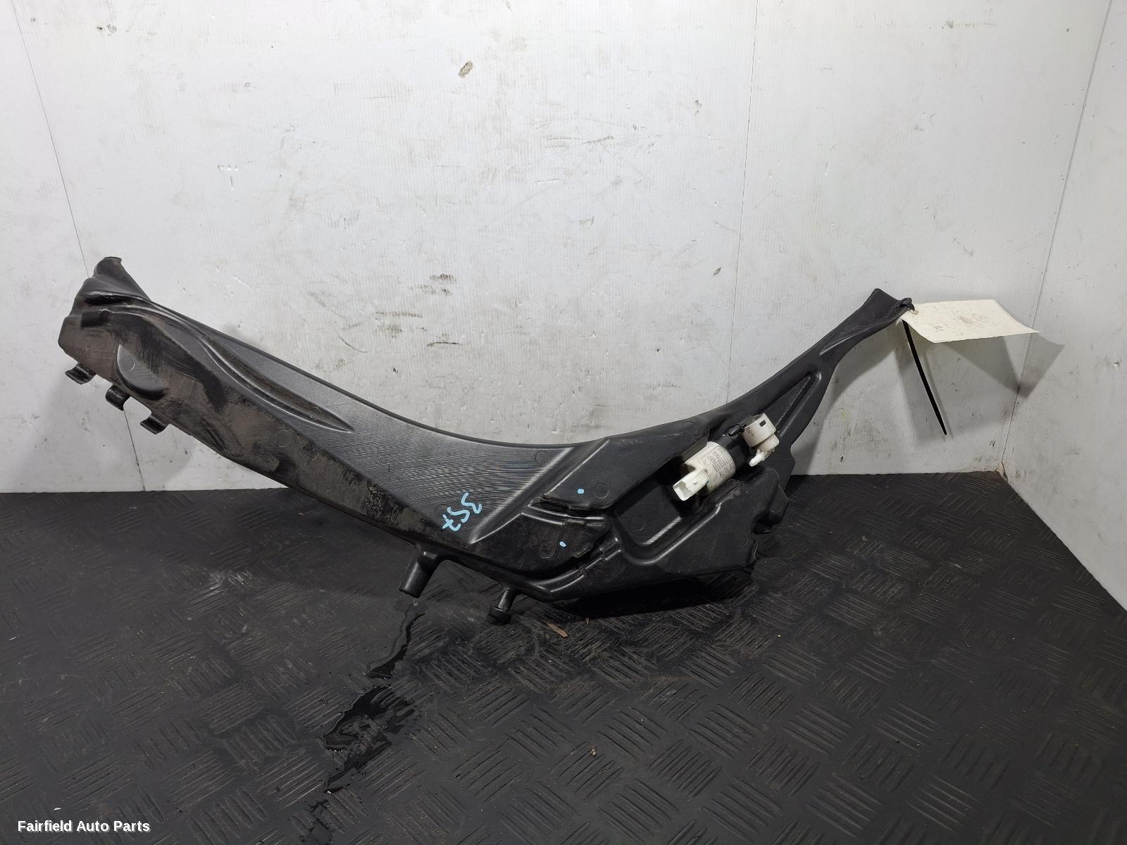 2014-2021 Peugeot 308 Washer Bottle