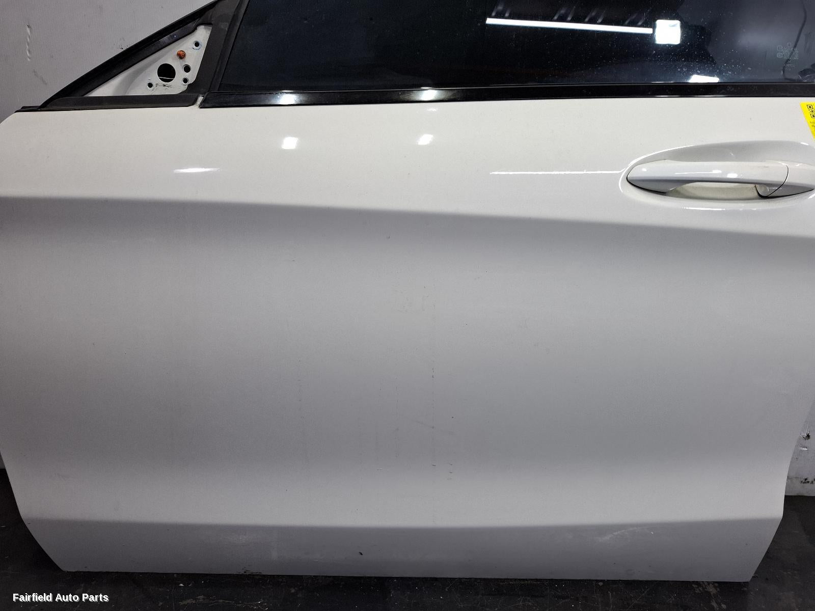 2013-2019 Mercedes Cla Class Left Front Door