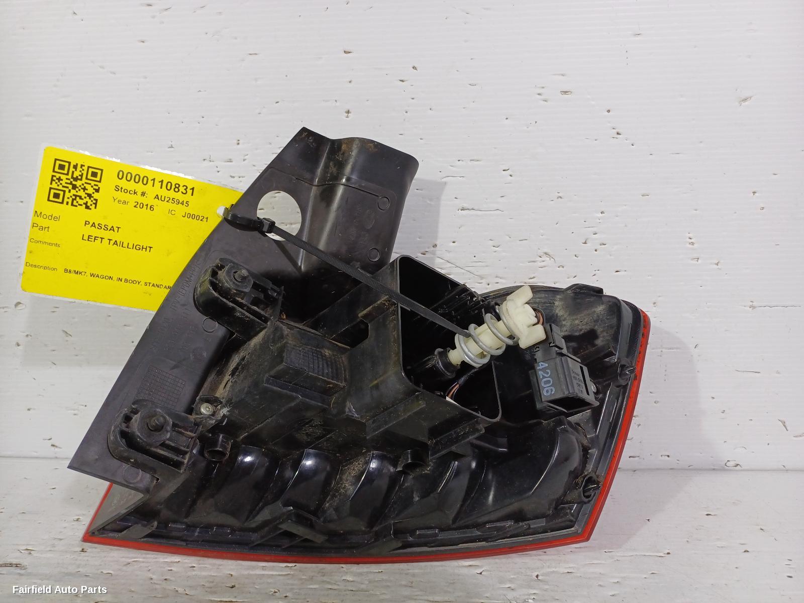 2015-2019 Volkswagen Passat Left Taillight