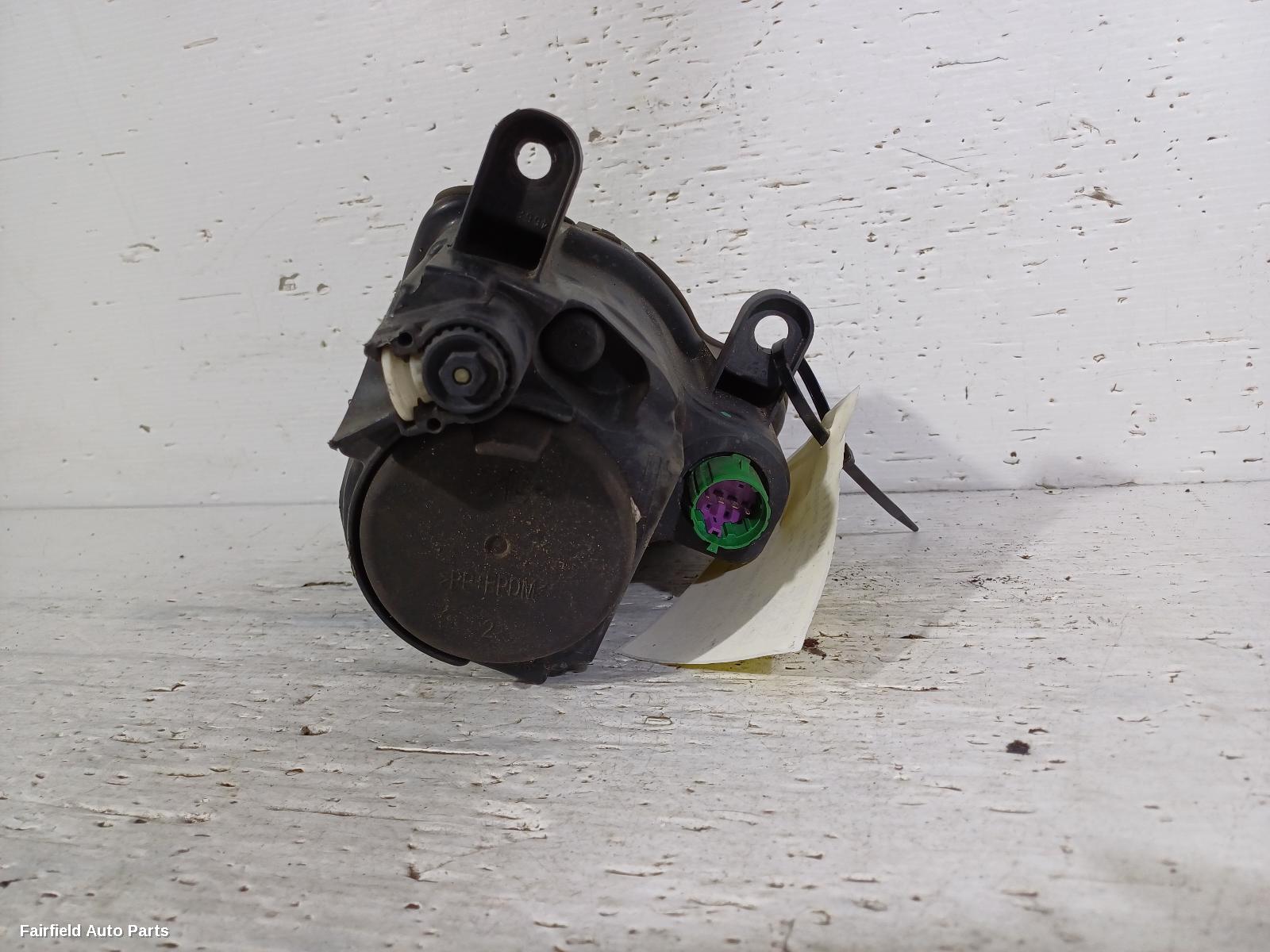 2014-2024 Fiat 500 Right Indicator Fog Side