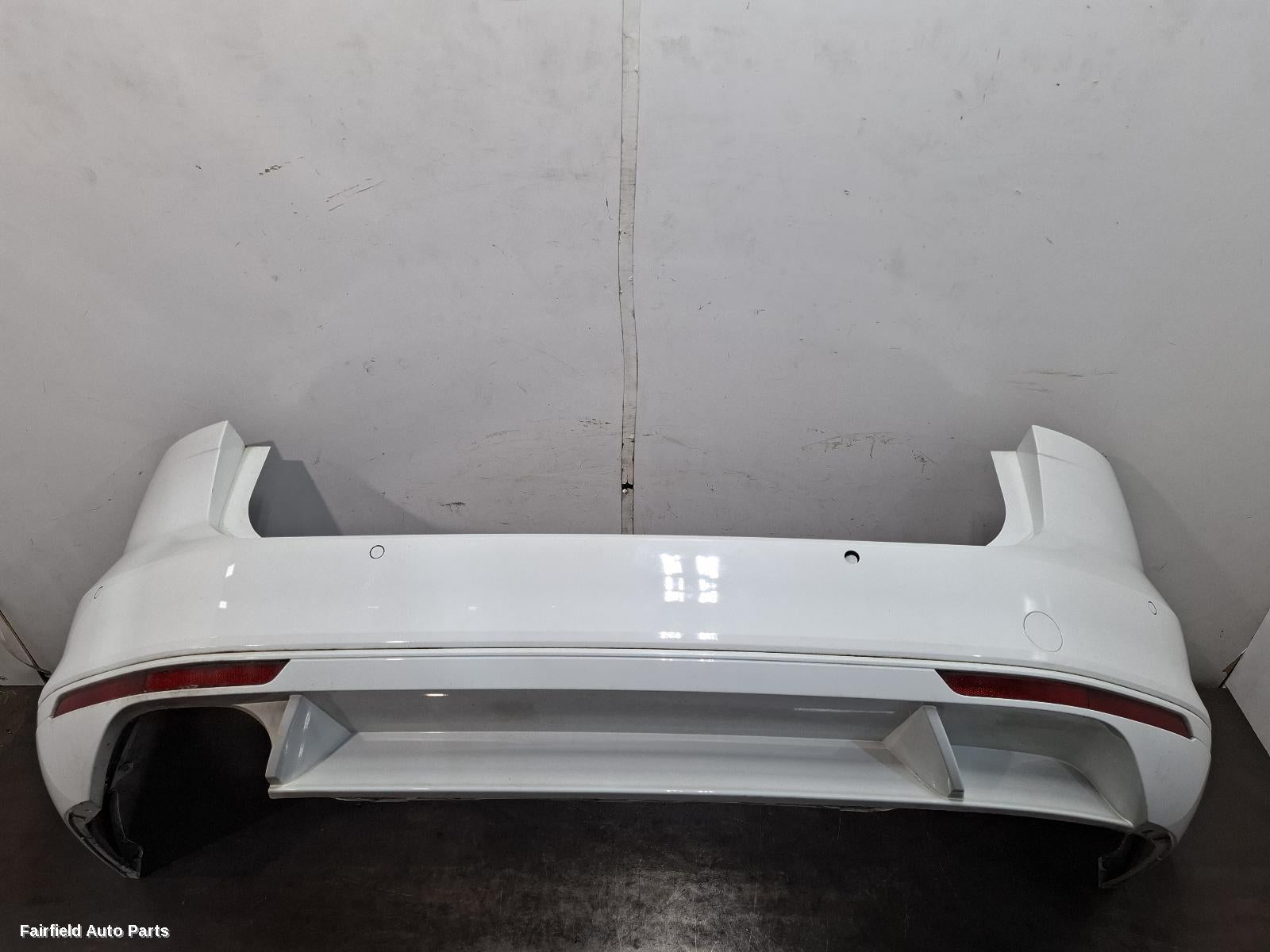2015-2019 Volkswagen Passat Rear Bumper